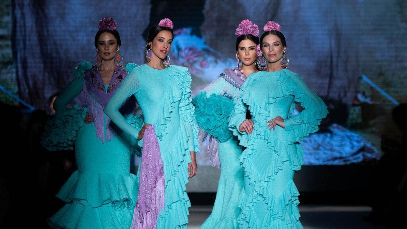 Diseños de Mónica Méndez vistos en We Love Flamenco 2022. Diseños de Mónica Méndez vistos en We Love Flamenco 2022.