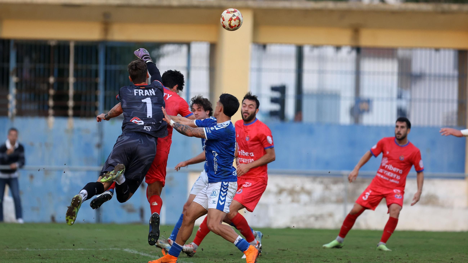 Imágenes del Xerez DFC contra la Deportiva Minerva en el Pedro Garrido de Jerez