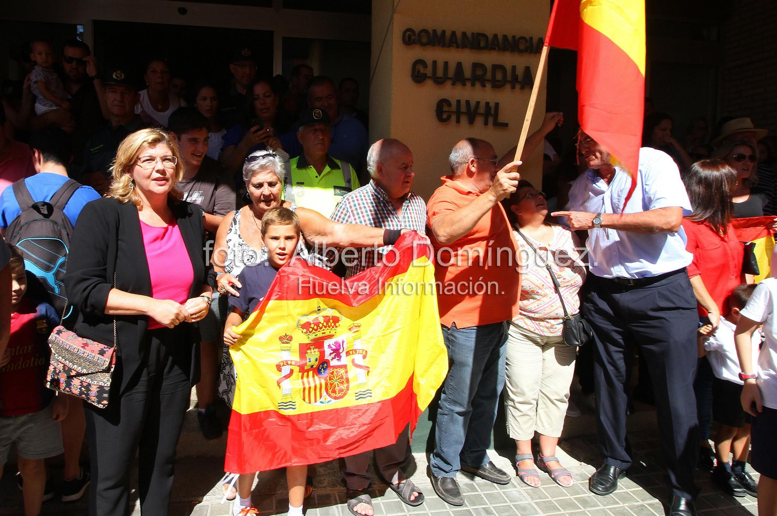 Imágenes de la expedición de Guardias Civiles de Huelva rumbo a Cataluña.