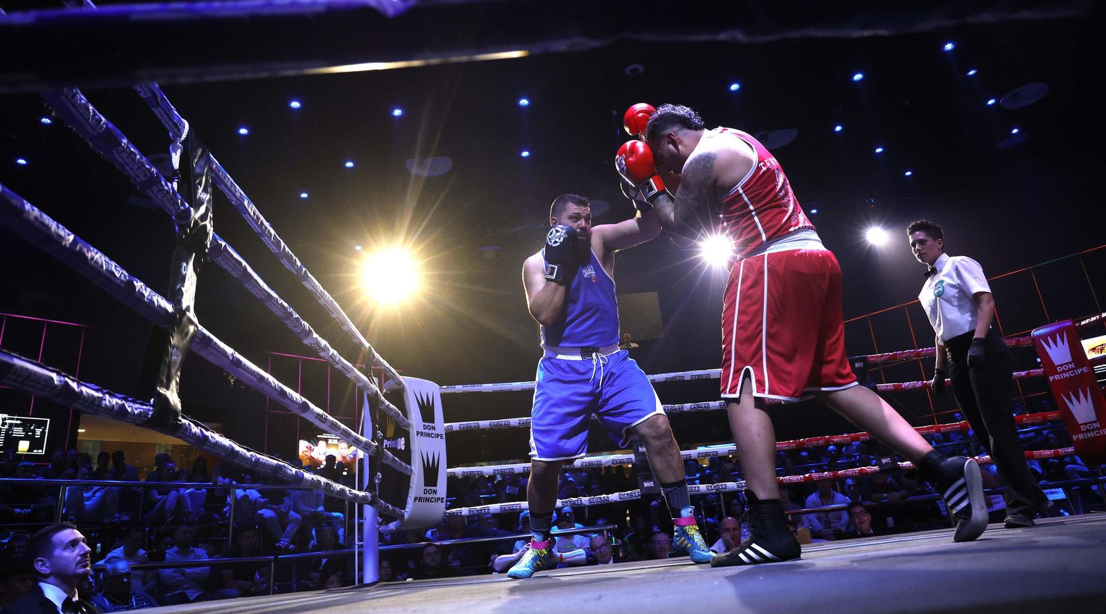Las fotos de la VIII Fight Night de boxeo del Don Príncipe en San Roque