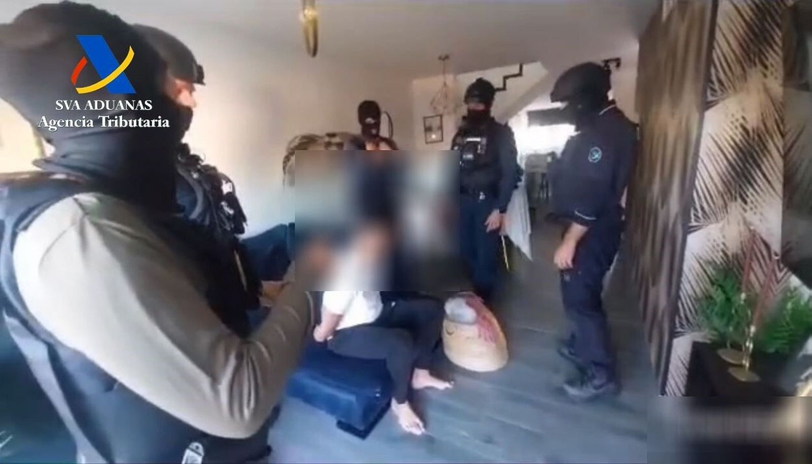 Vigilancia Aduanera detiene en Algeciras a un empresario del ocio nocturno por blanqueo de capitales.