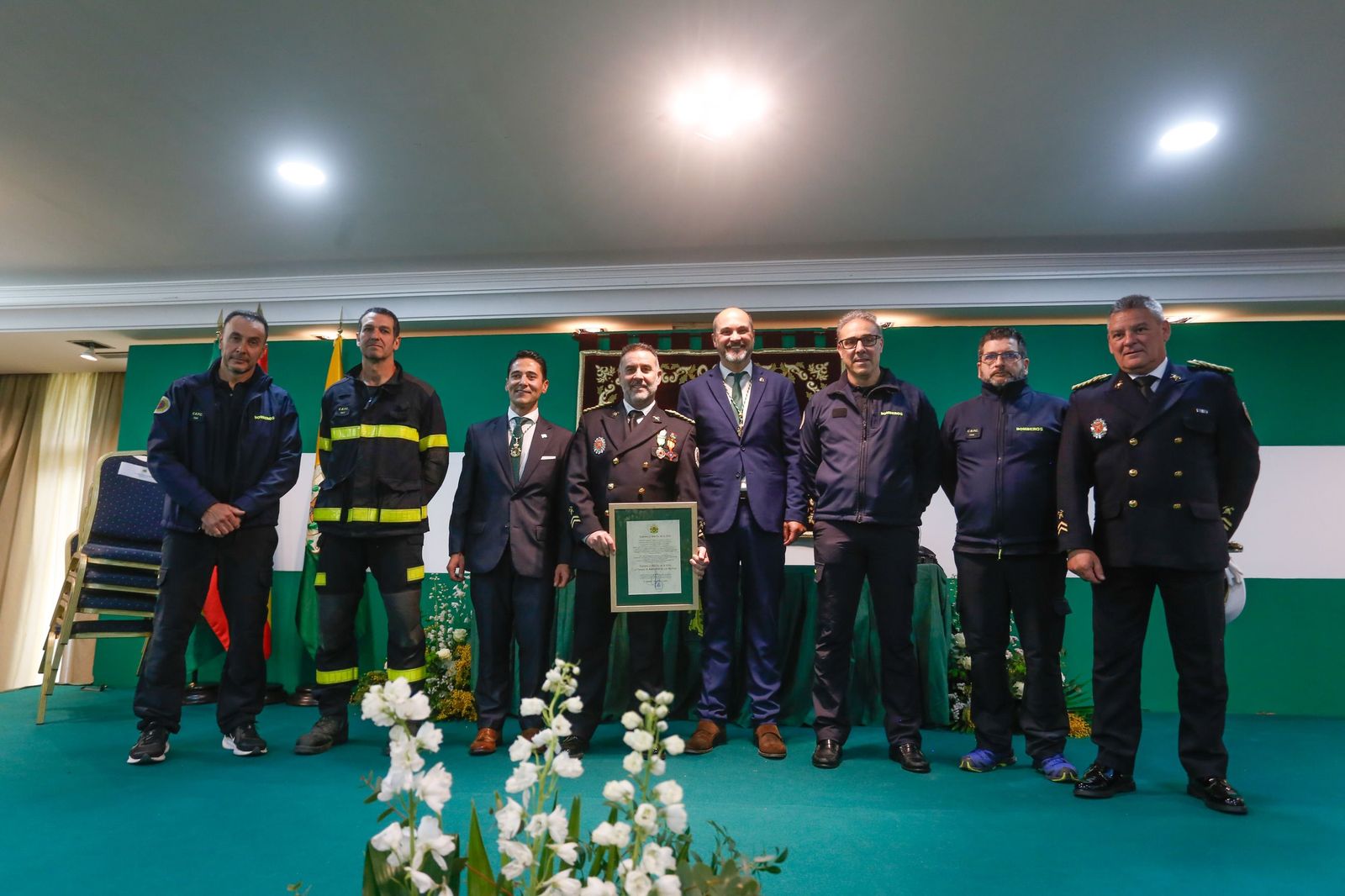 Fotos de la entrega de reconocimientos por el Día de Andalucía en Los Barrios