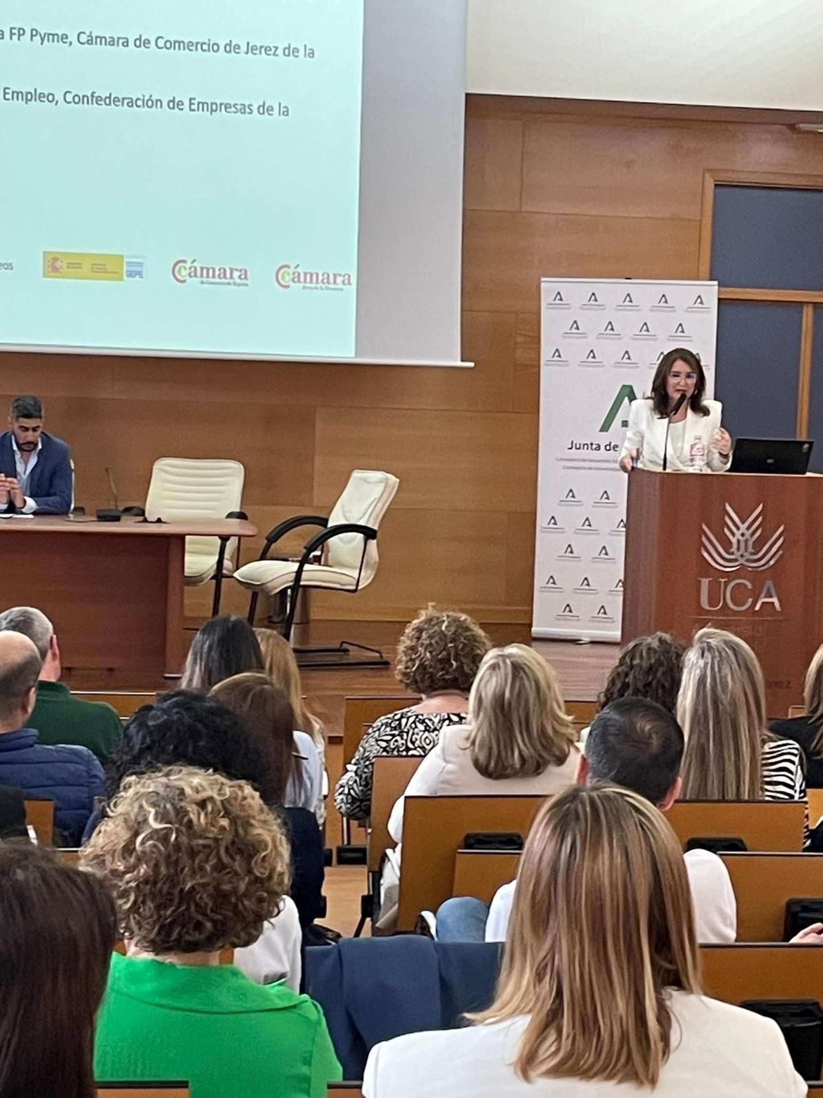 La III Feria de FP celebra el Día de La Empresa.