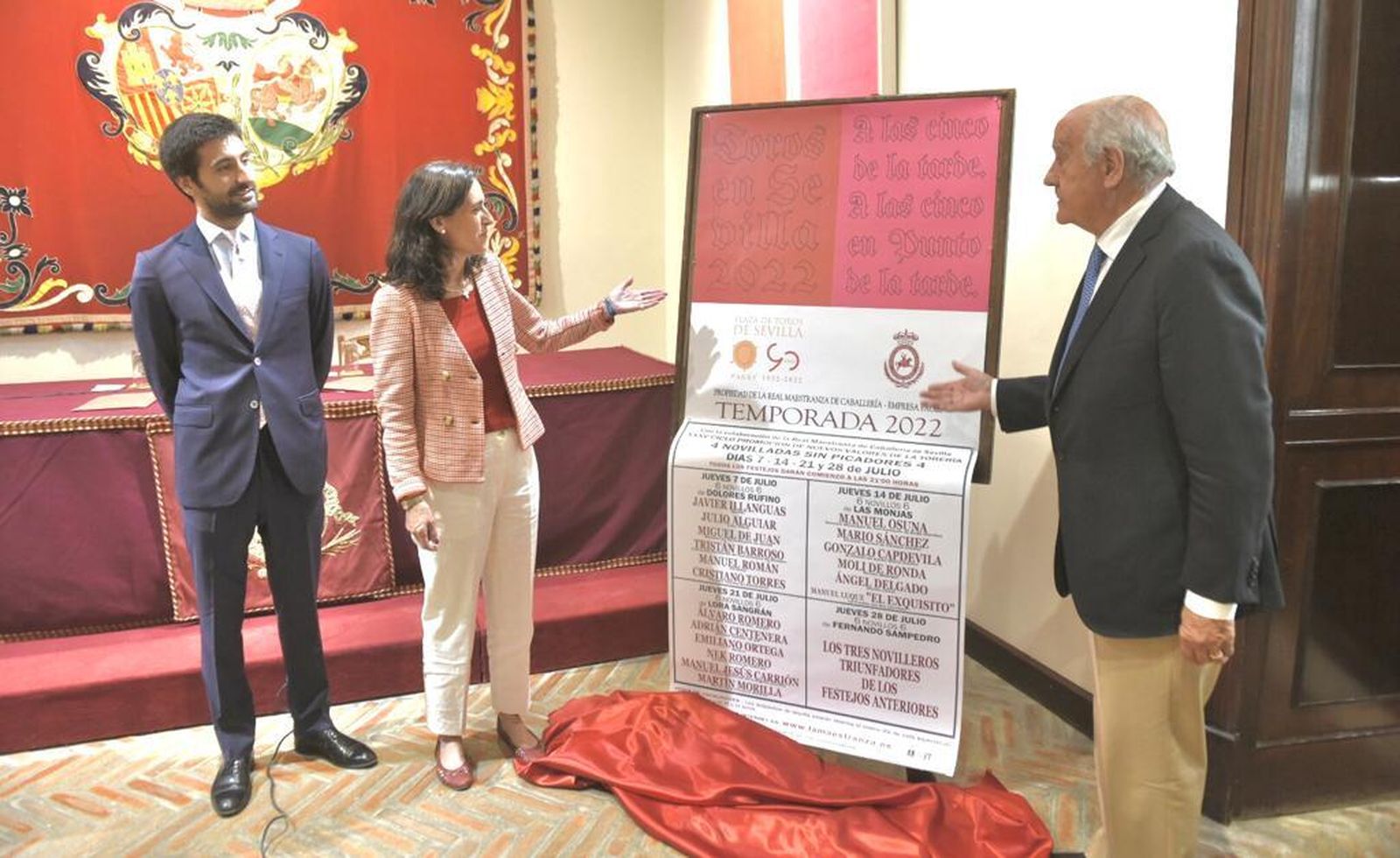 Presentación de los carteles de las novilladas nocturnas sin picadores de la Maestranza.