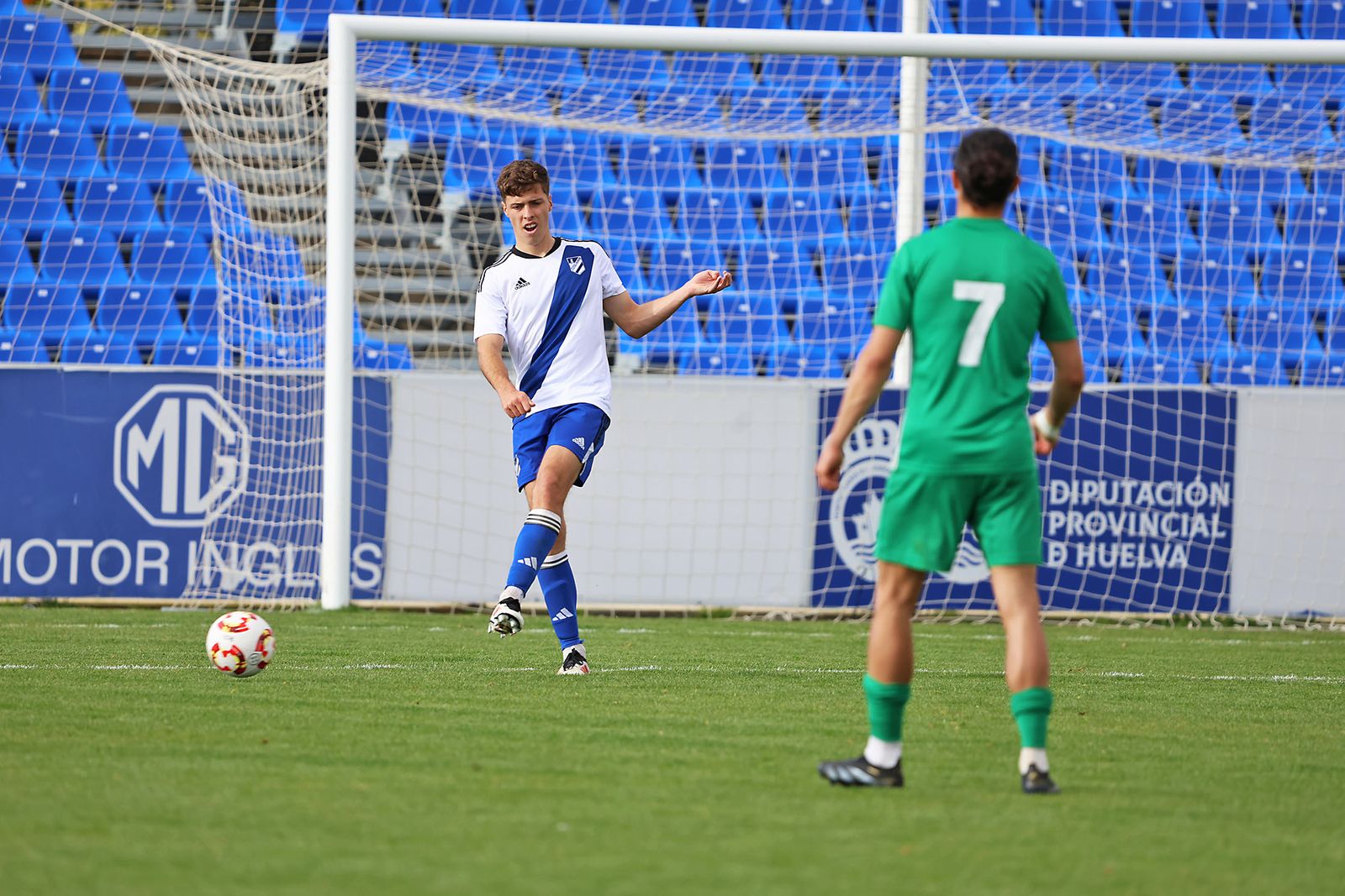 Imágenes del Atlético Onubense-Inter Sevilla