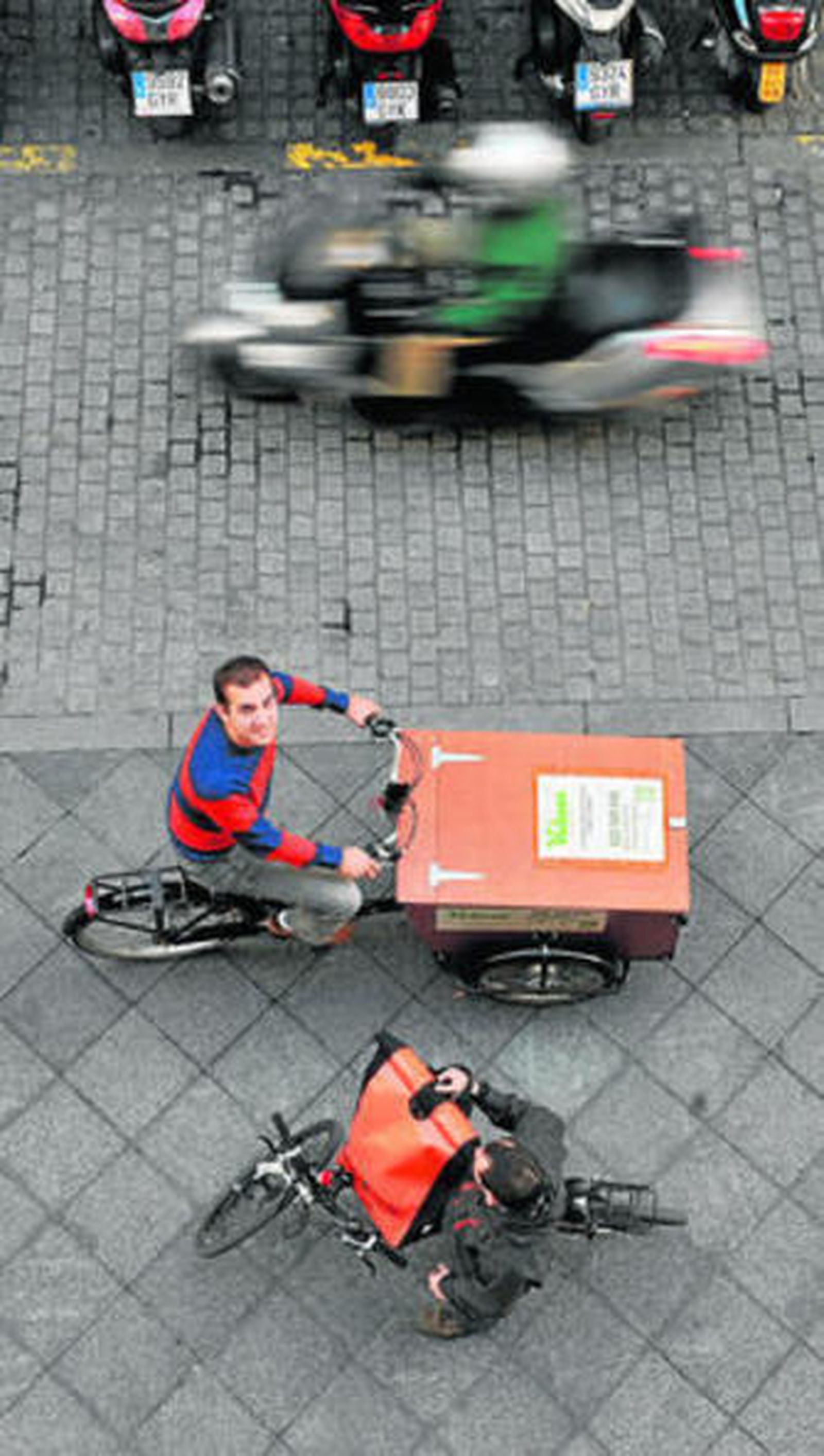 Juan Manuel Ureña y Sebastián Miranda, socios de la cooperativa.