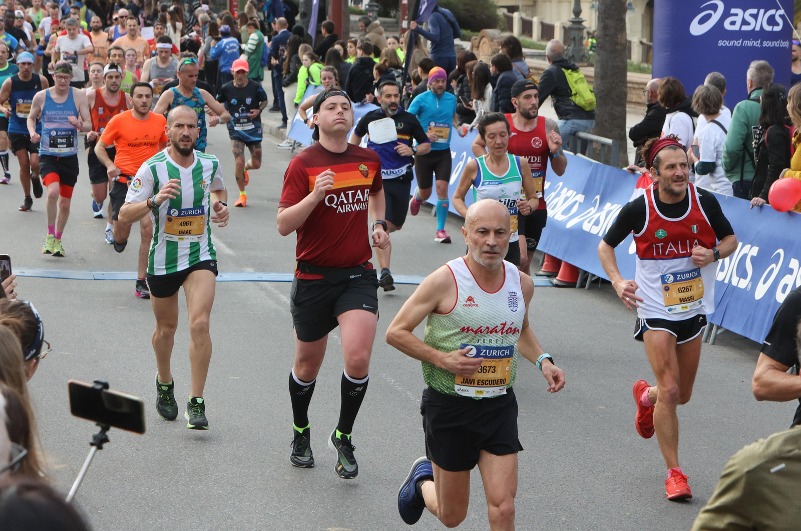 Búscate en la maratón de Sevilla 14