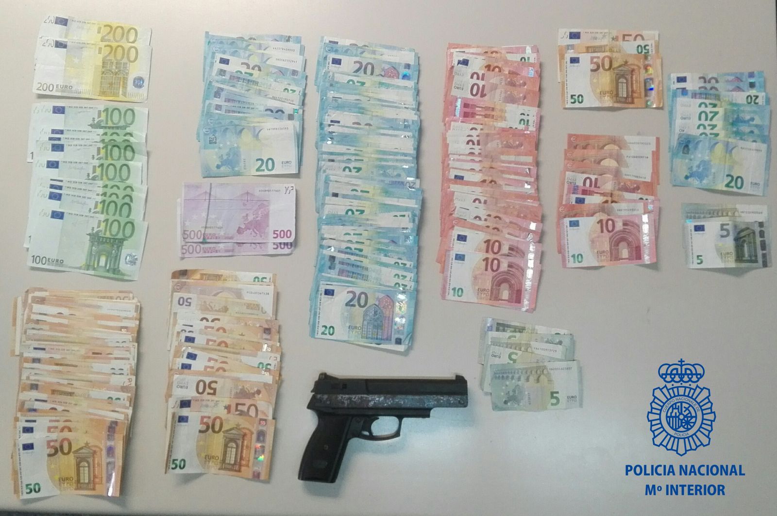 Los efectos requisados a los detenidos