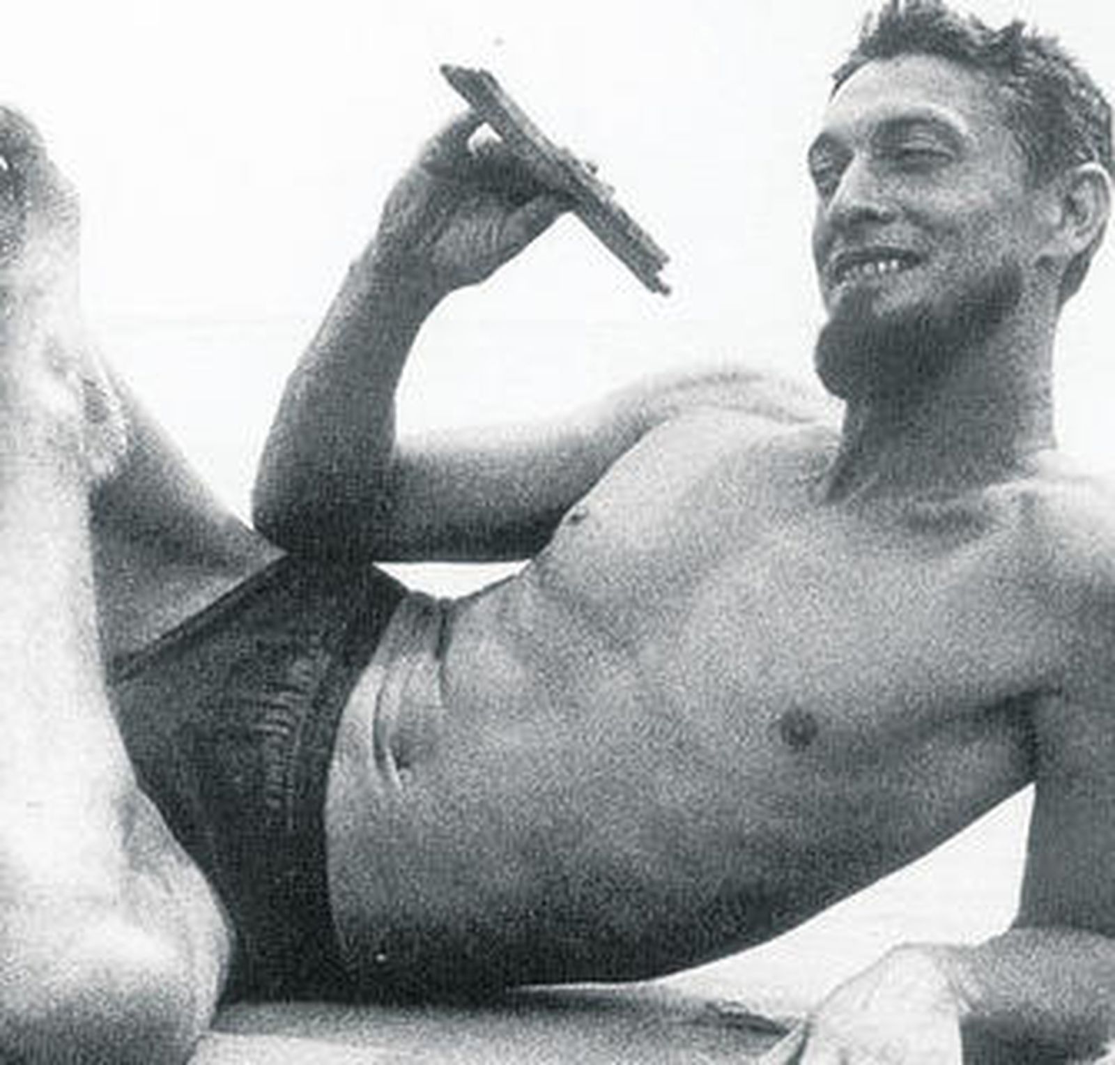 El editor barcelonés, retratado junto a los escritores Max Aub y Carlos Fuentes.