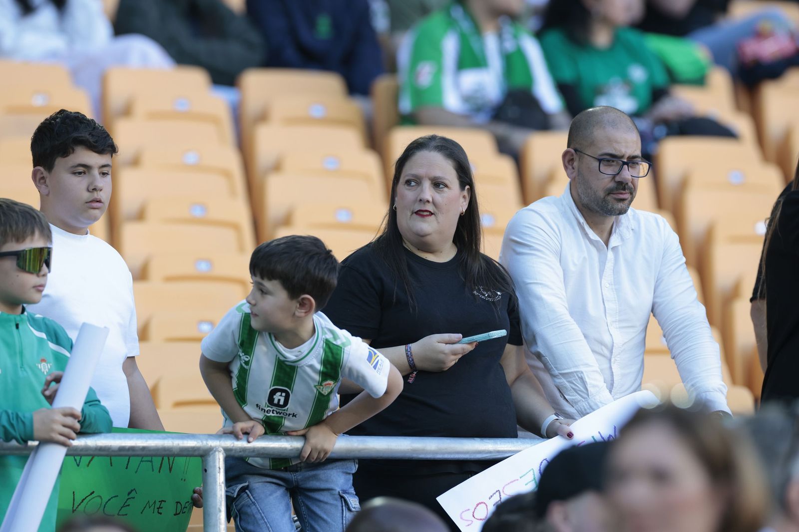 Búscate en las fotos del Betis - Rayo