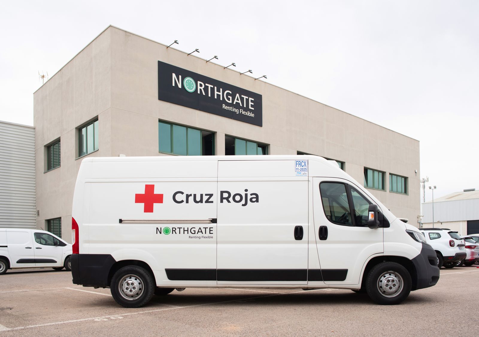 Northgate cede un vehículo frigorífico al equipo del Área de Socorros y Emergencias de Cruz Roja en Andalucía
