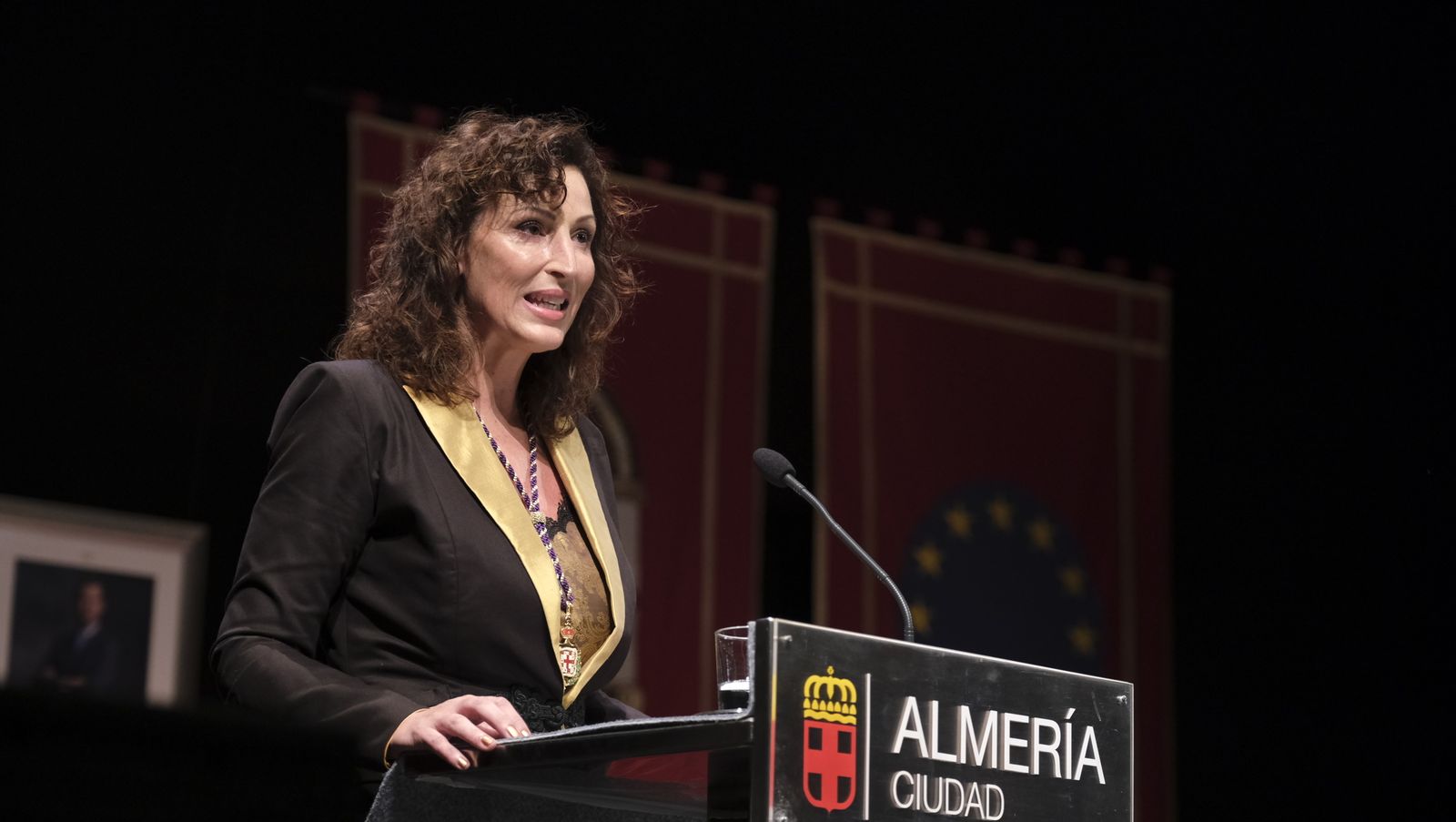 Imágenes de la investidura como Alcaldesa de Almería, de María del Mar Vázquez Agüero