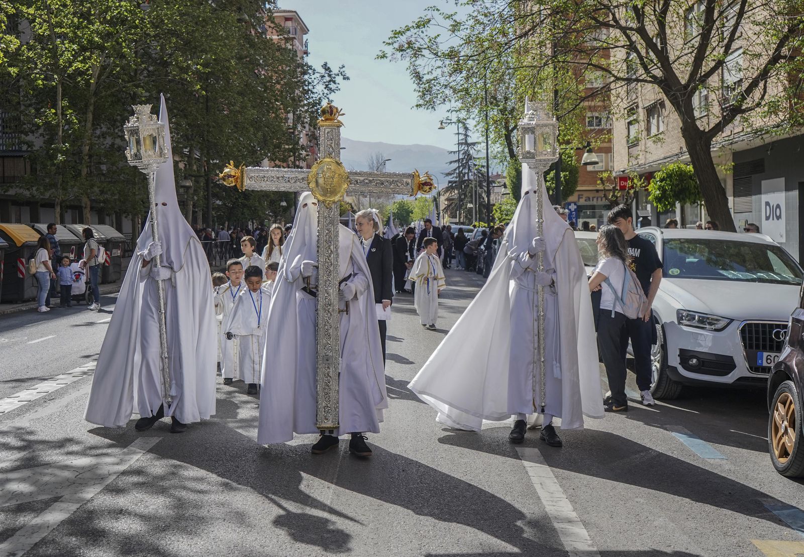 Las mejores fotos del Domingo de Resurrección en Granada