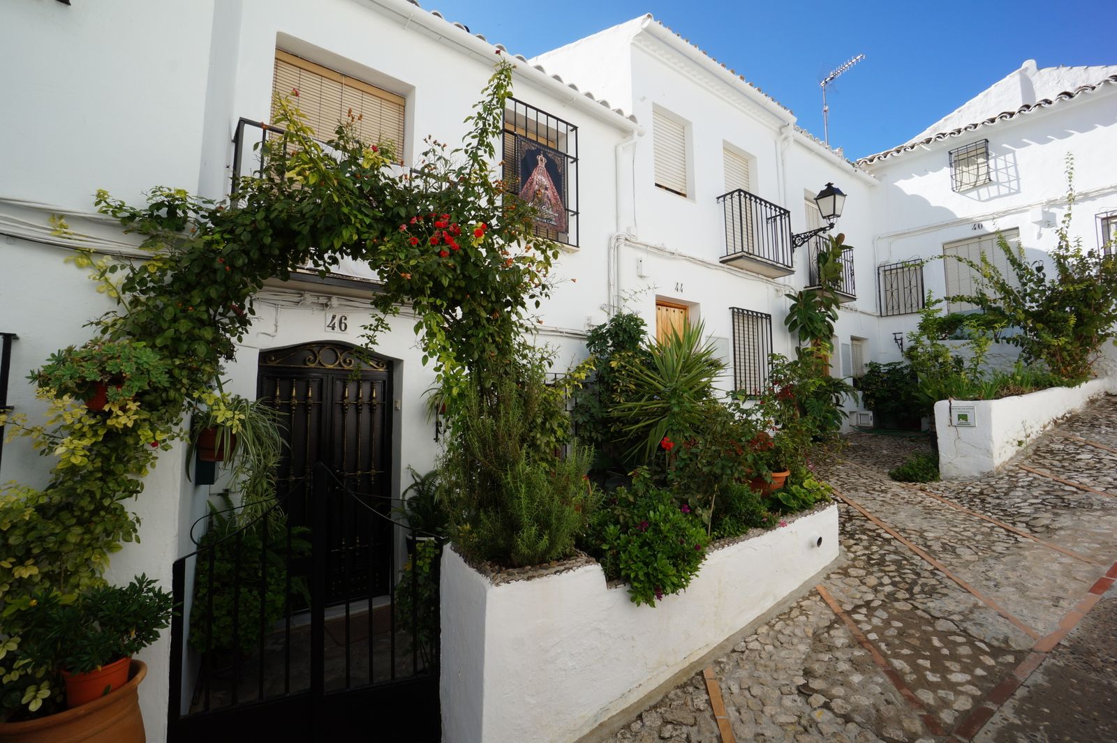 Las fotografías de un paseo por Zuheros, el municipio de Córdoba que resiste libre de covid