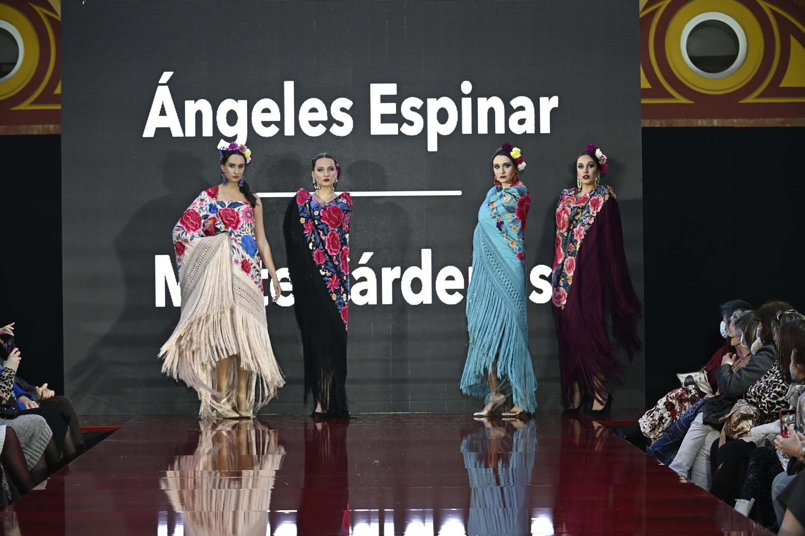 El desfile de Ángeles Espinar y Maite Cárdenas en Pasarela Huelva Flamenca 2022, todas las fotos