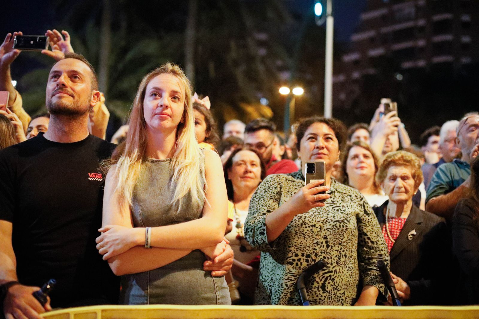 La cremá de las fallas cierra el ‘Fallers pel Món’ en imágenes