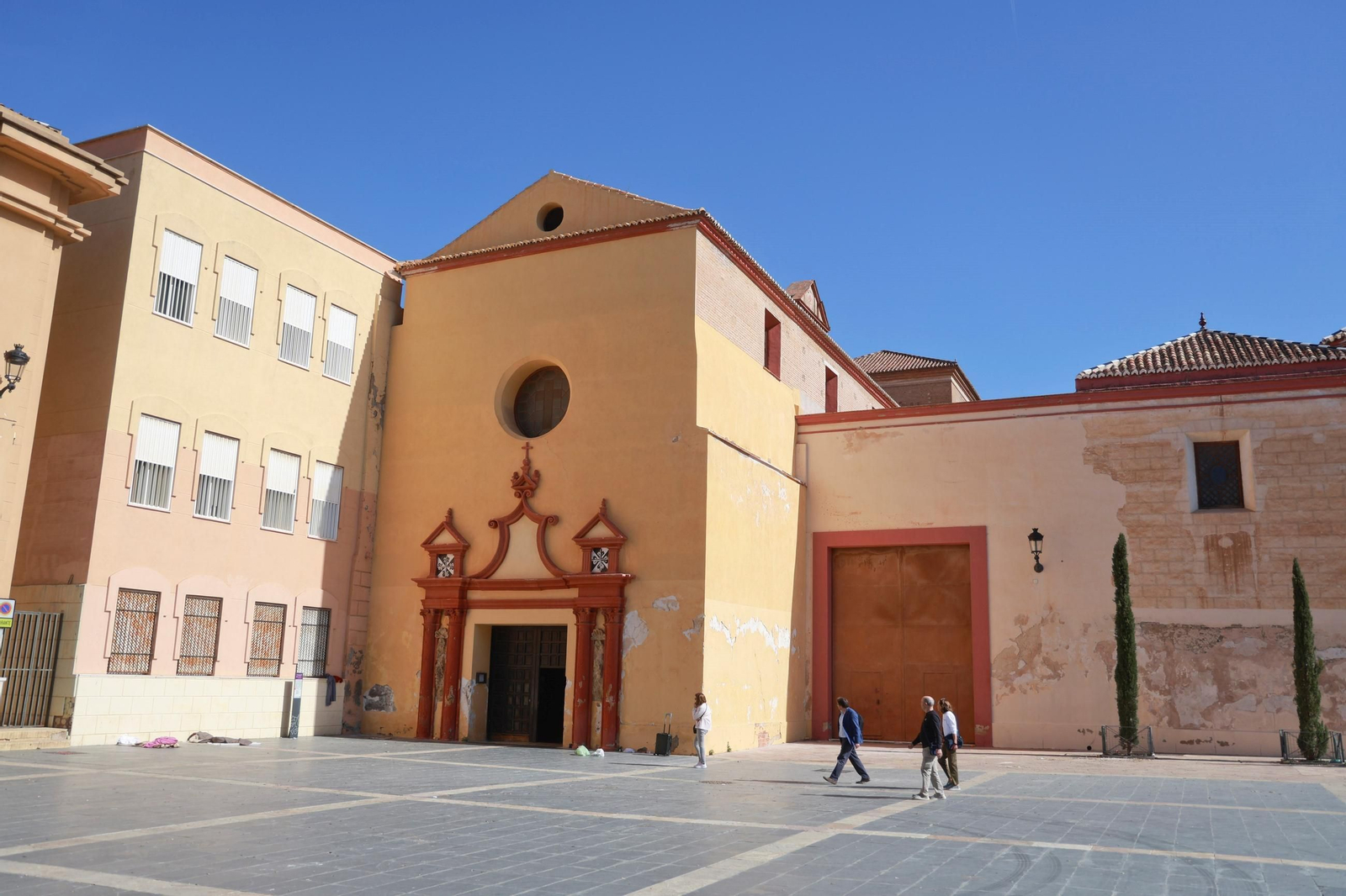 Las fotos de las humedades de la iglesia de Santo Domingo