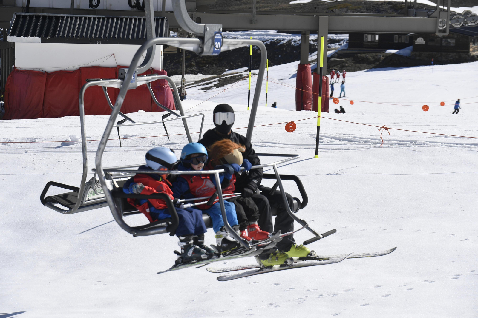 Fotos del último día de esquí en Sierra Nevada