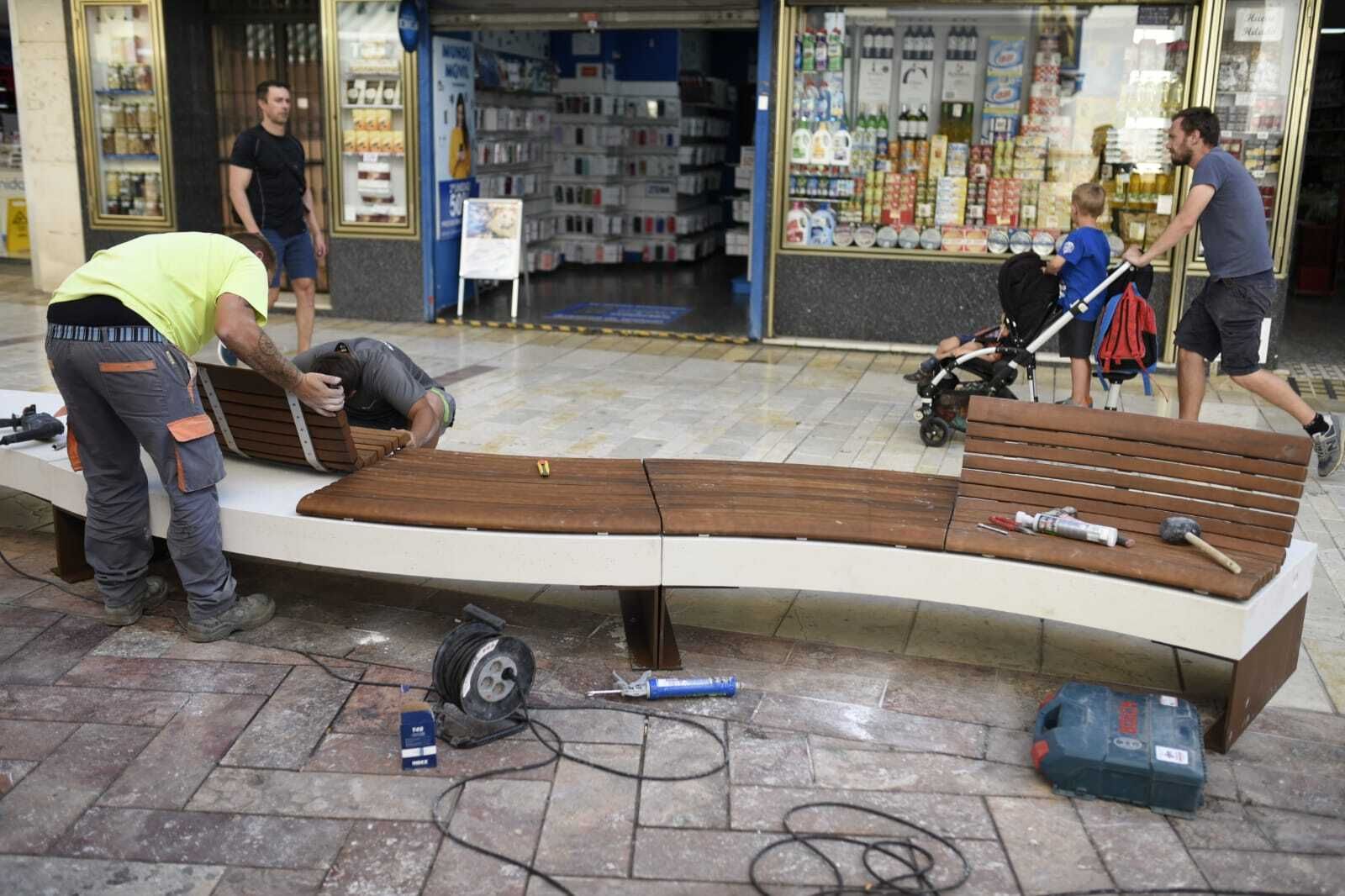 Nuevo mobiliario urbano de la calle Concepción de Huelva.