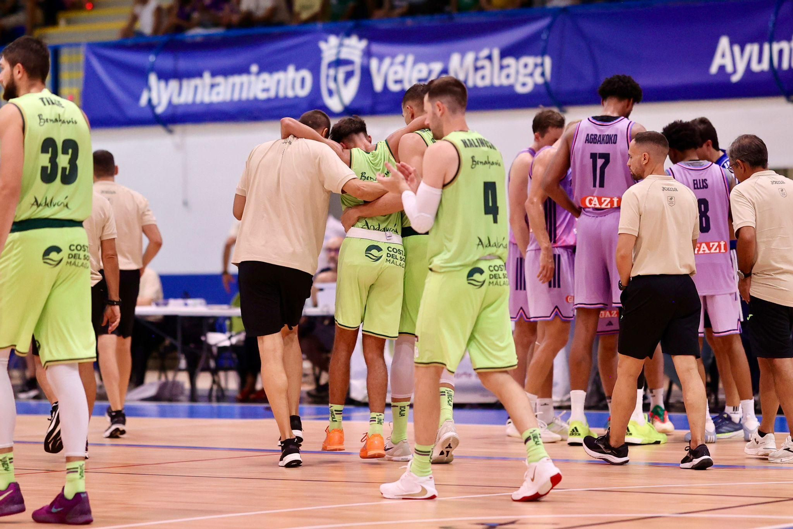 Máxima preocupación en el Unicaja por Dani Carrasco y su rodilla