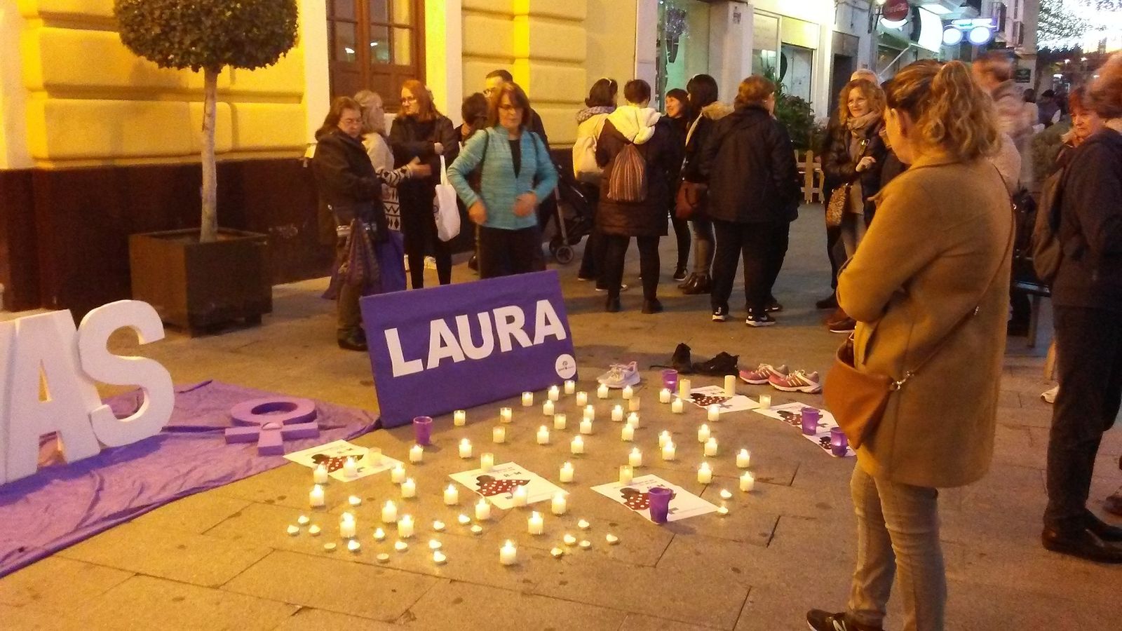 Concentración junto al Ayuntamiento.