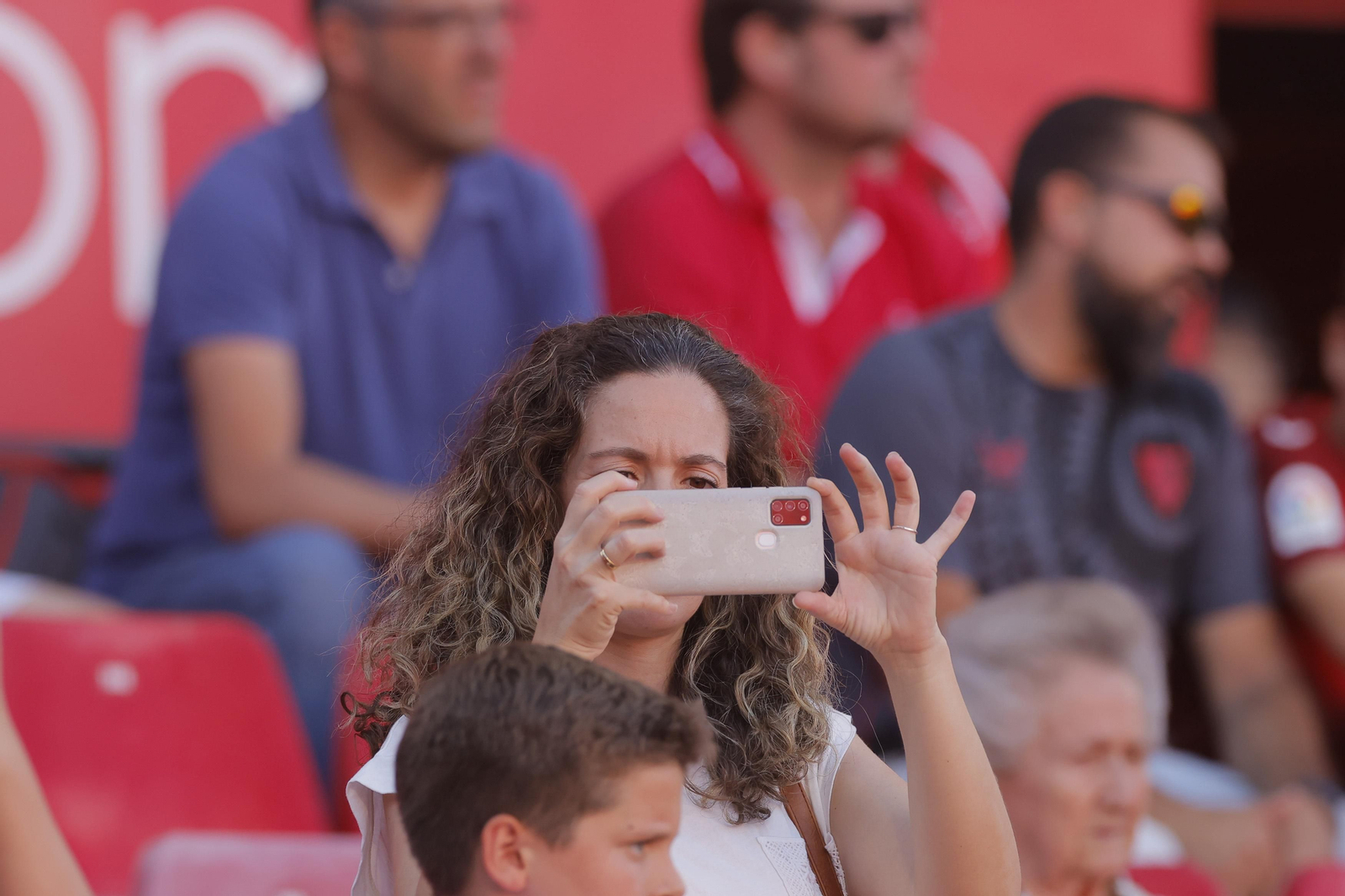 Búscate en las fotos del Sevilla-Español