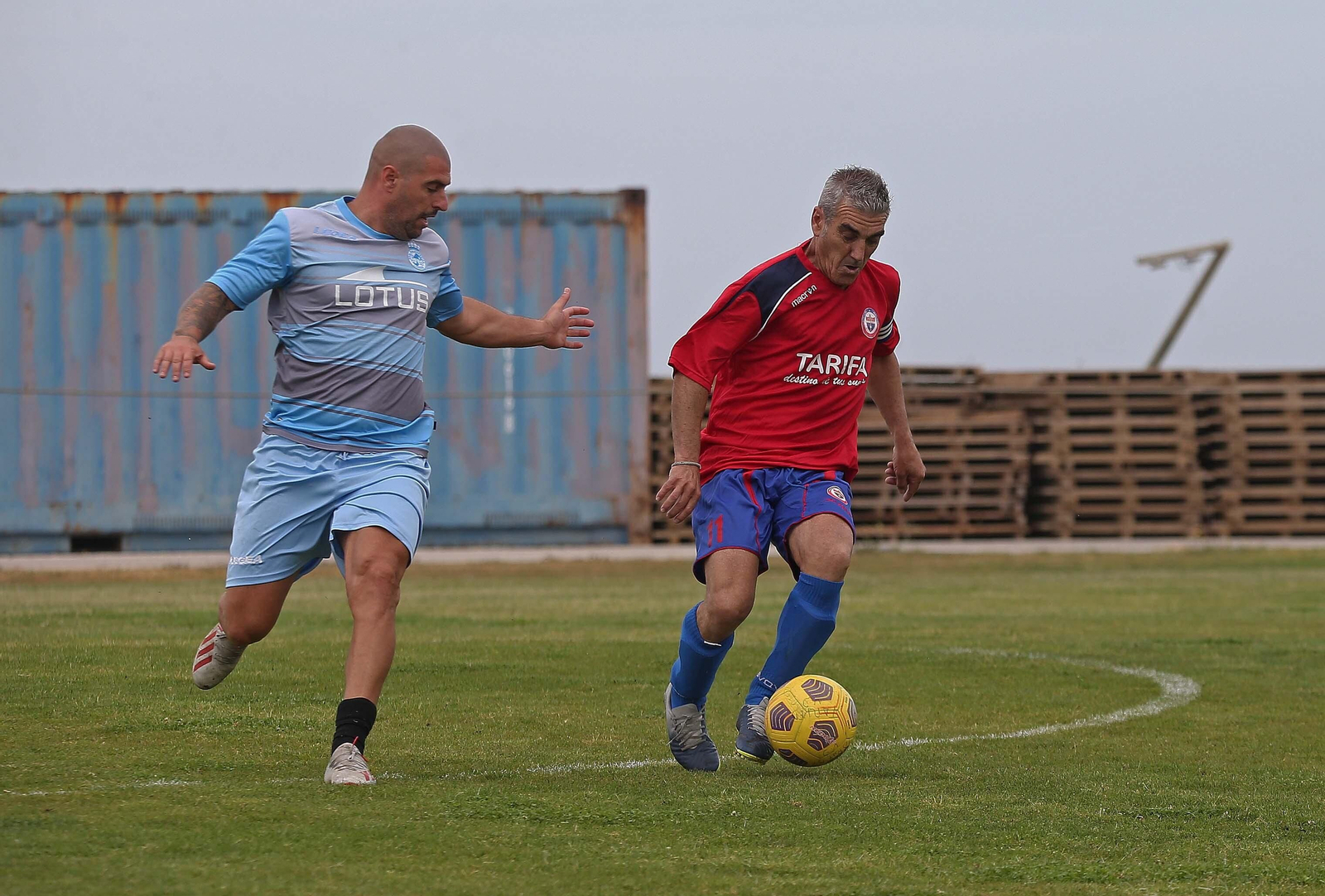 Fotos del homenaje al futbolista Juan Hoyos en Tarifa