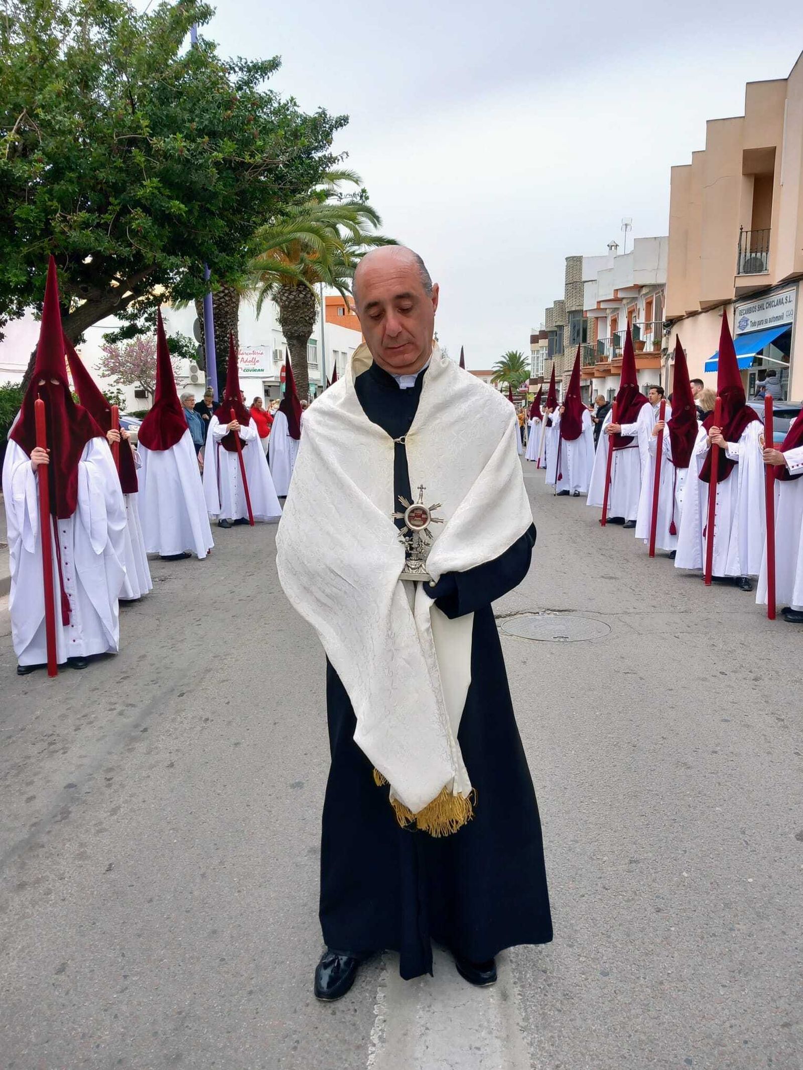 Todas las imágenes de la Virgen de Afligidos restaurada y del martes santo en Chiclana