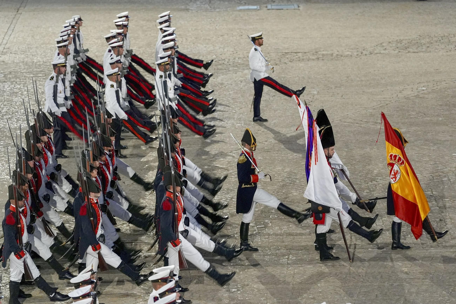 Arriado solemne de la bandera celebrado en el Tercio de la Armada de San Fernando con motivo del 240 aniversario de la enseña nacional Arriado solemne de la bandera celebrado en el Tercio de la Armada de San Fernando con motivo del 240 aniversario de la enseña nacional