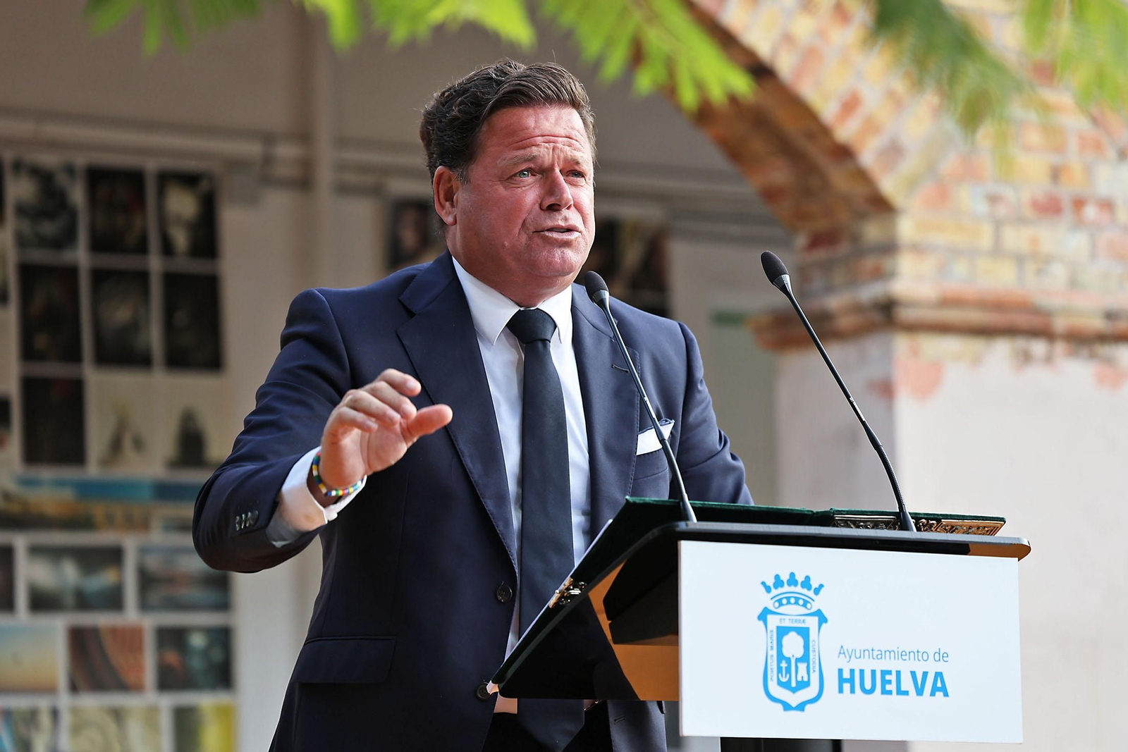 Imágenes del Pregón taurino de las Fiestas Colombinas 2025 a cargo de Luis Carlos Sáenz de la Torre