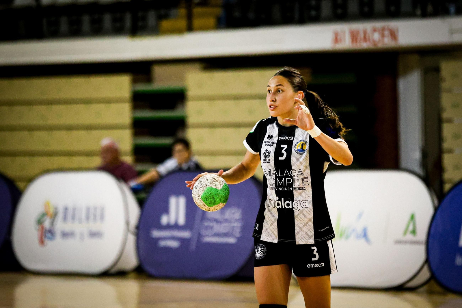 El Costa del Sol Málaga sabe sufrir (22-21)