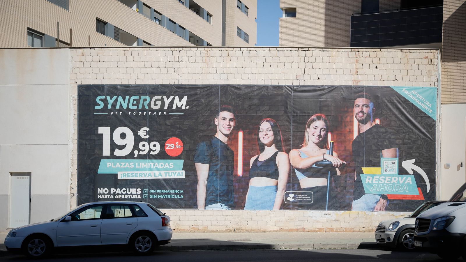 Los locales empiezan a colgar carteles anunciando próximas aperturas