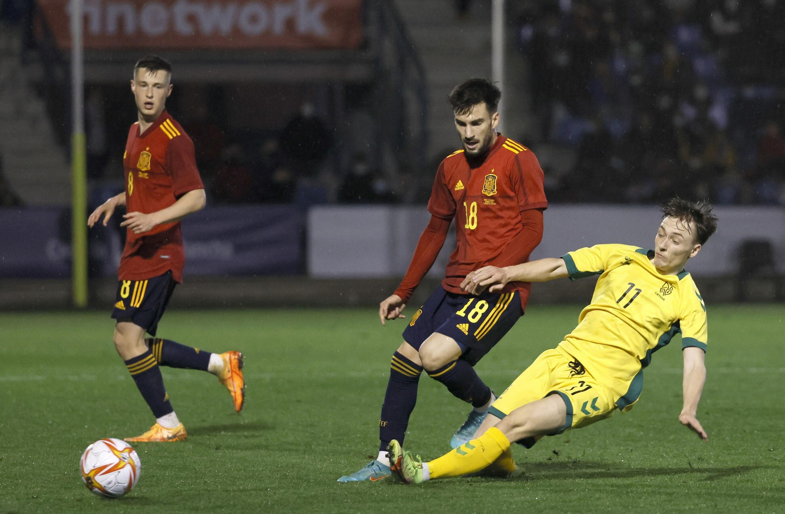 Álex Baena (18), el pasado año en su debut con la selección española sub-21.