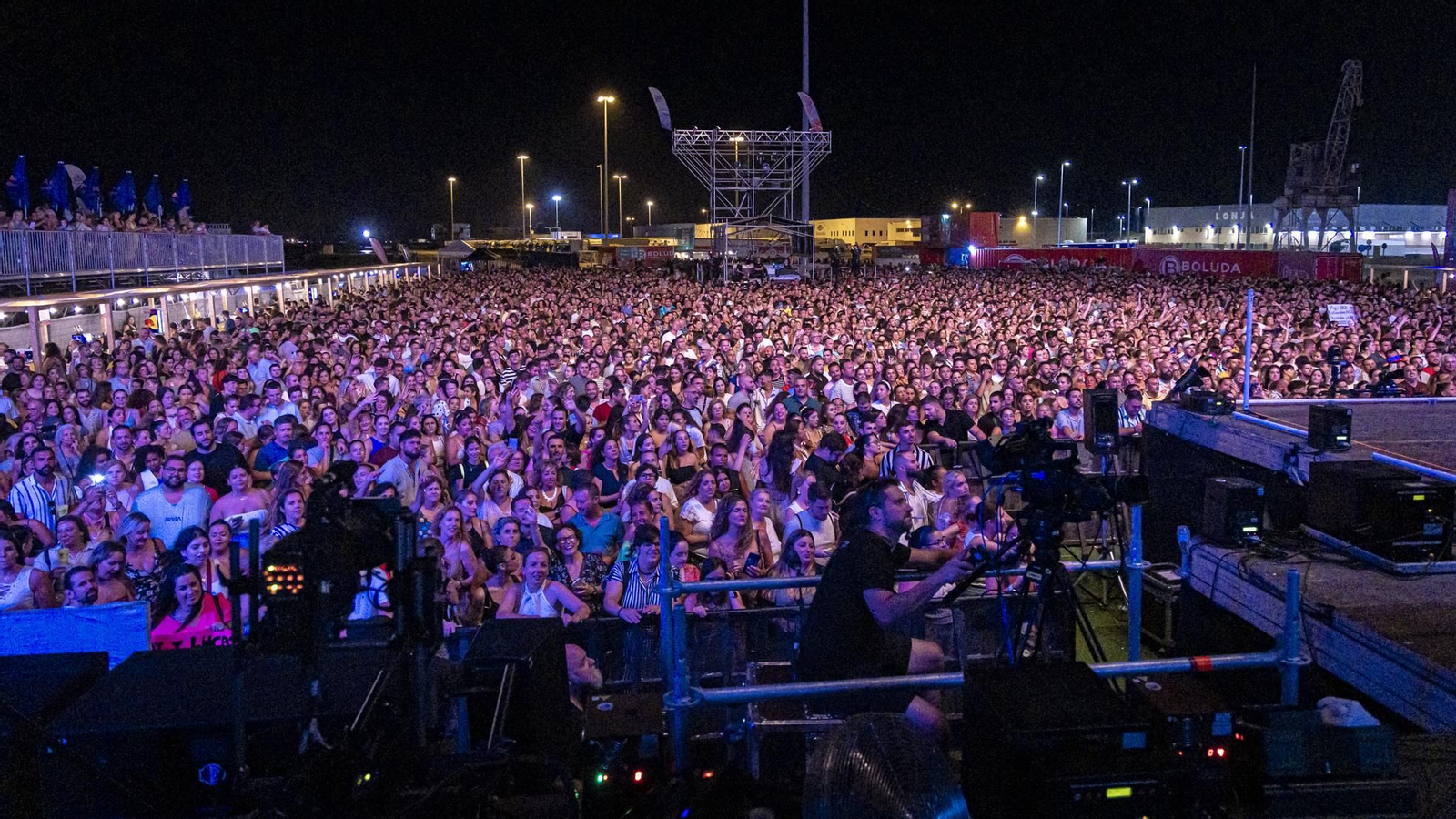 Las imágenes del concierto de despedida de Andy&Lucas en el muelle de Cádiz