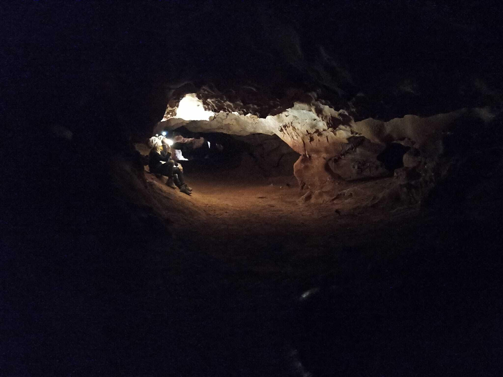 Las mejores fotografías de la visita de National Geographic a la Cueva de la Victoria