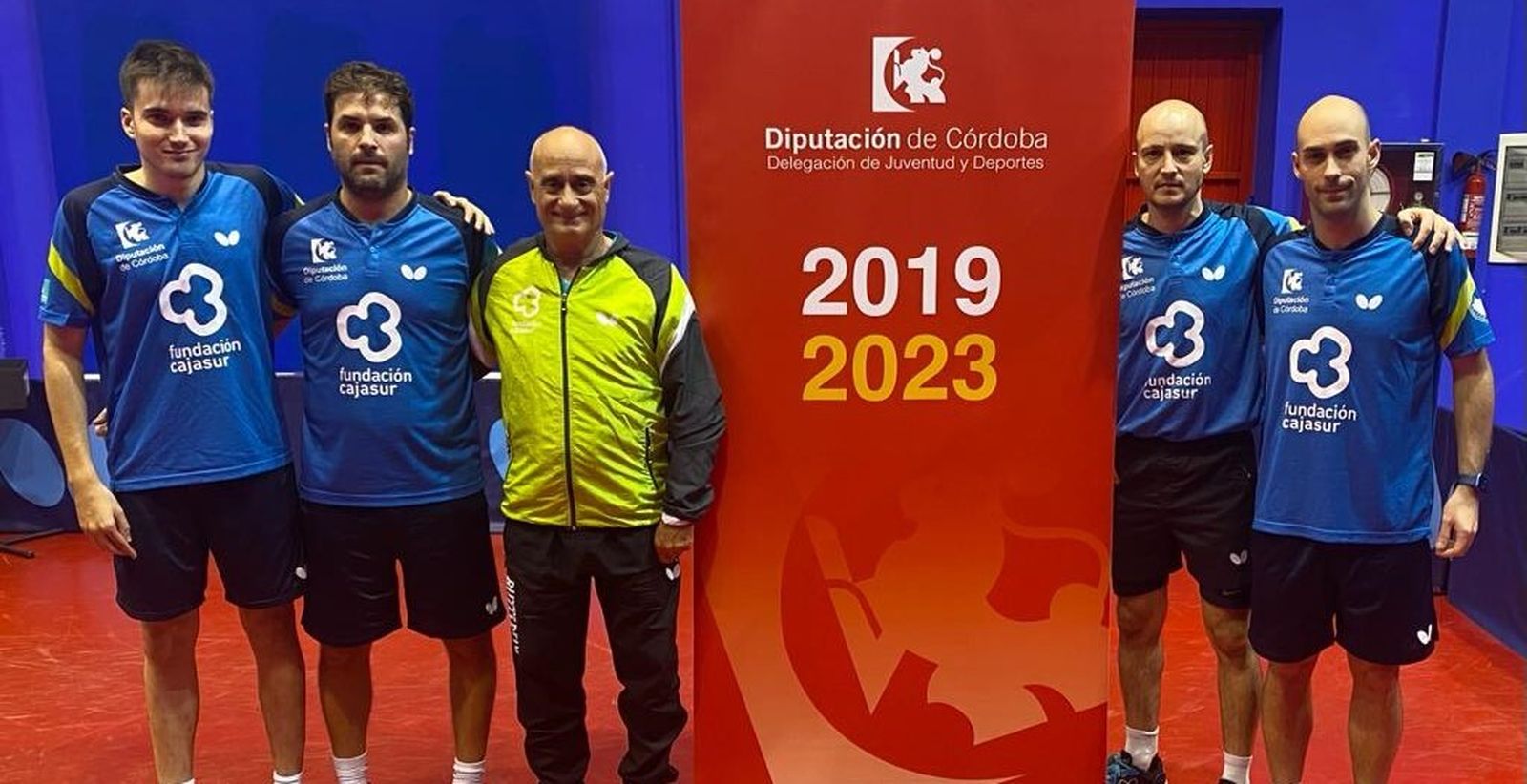 La plantilla del Cajasur Priego, antes del partido ante el Universidad de Burgos.