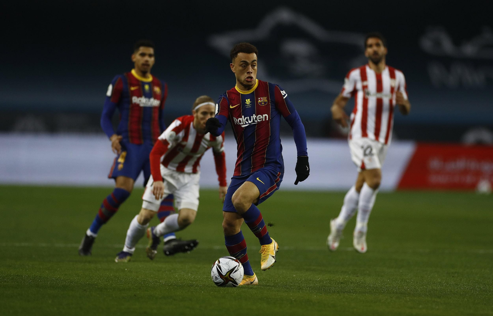 Las imágenes de la final de la Supercopa en Sevilla