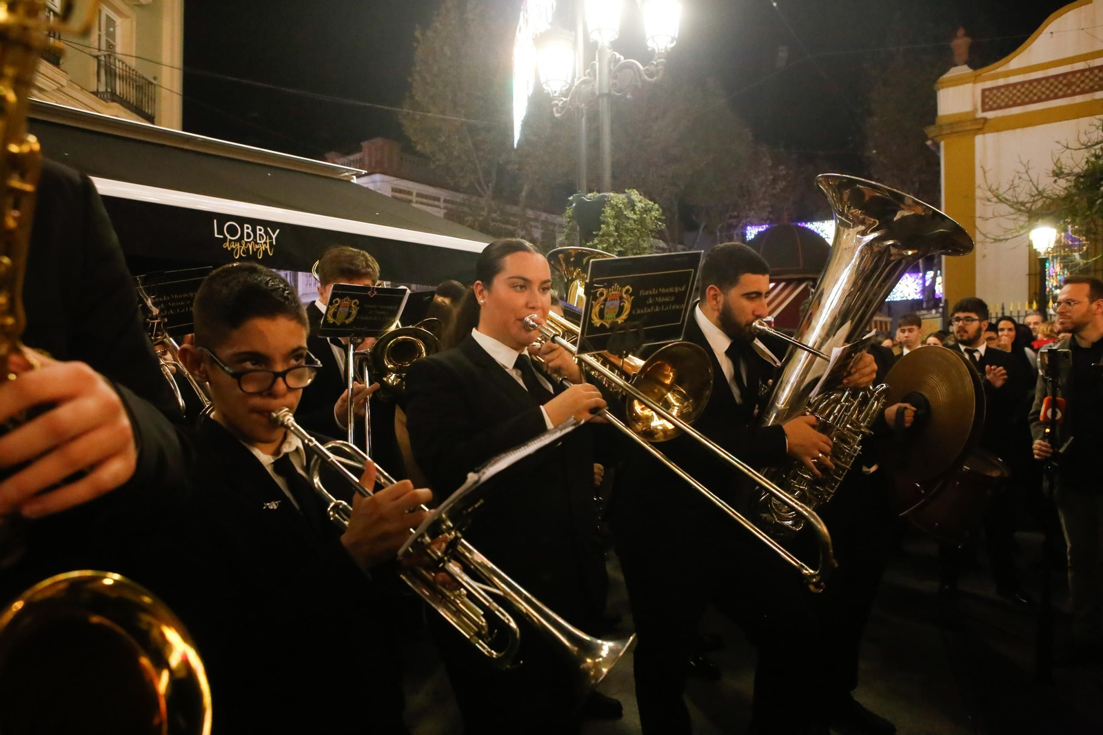 Las fotos del encendido del alumbrado navideño en La Línea Las fotos del encendido del alumbrado navideño en La Línea