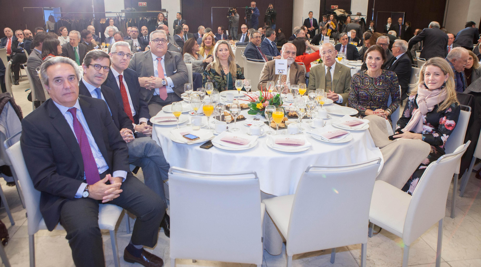 Ramón Ybarra, Jorge Paradela, José Manuel García-Quílez, Antonio Martín, Teba Castaño, Antonio Carrillo, Manuel del Valle, Victoria Herrera y Rocío Mesa.