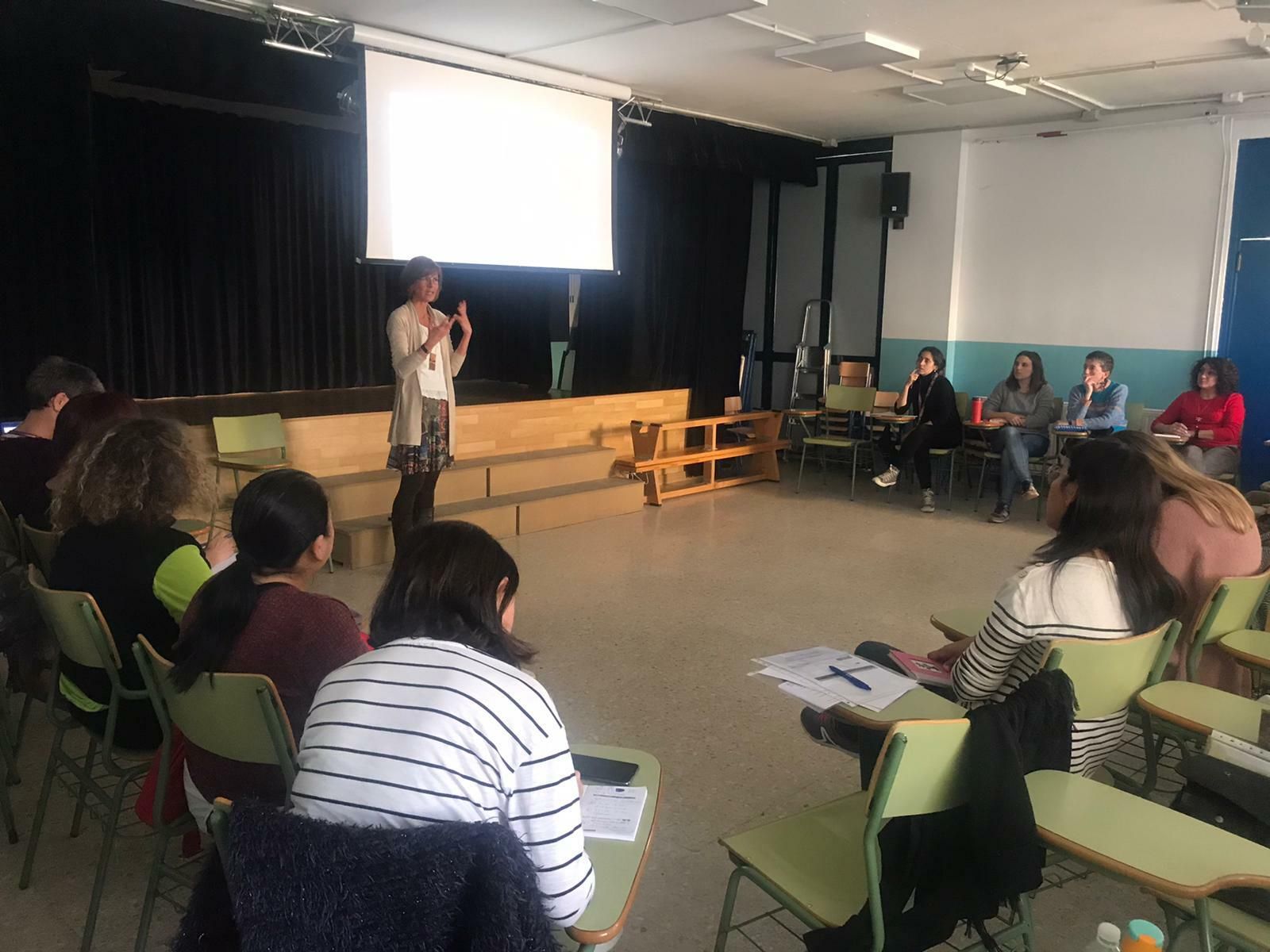 Uno de los talleres para padres impartidos por la Fundación New Health para ayudar a los niños a afrontar la enfermedad, la muerte y el duelo.