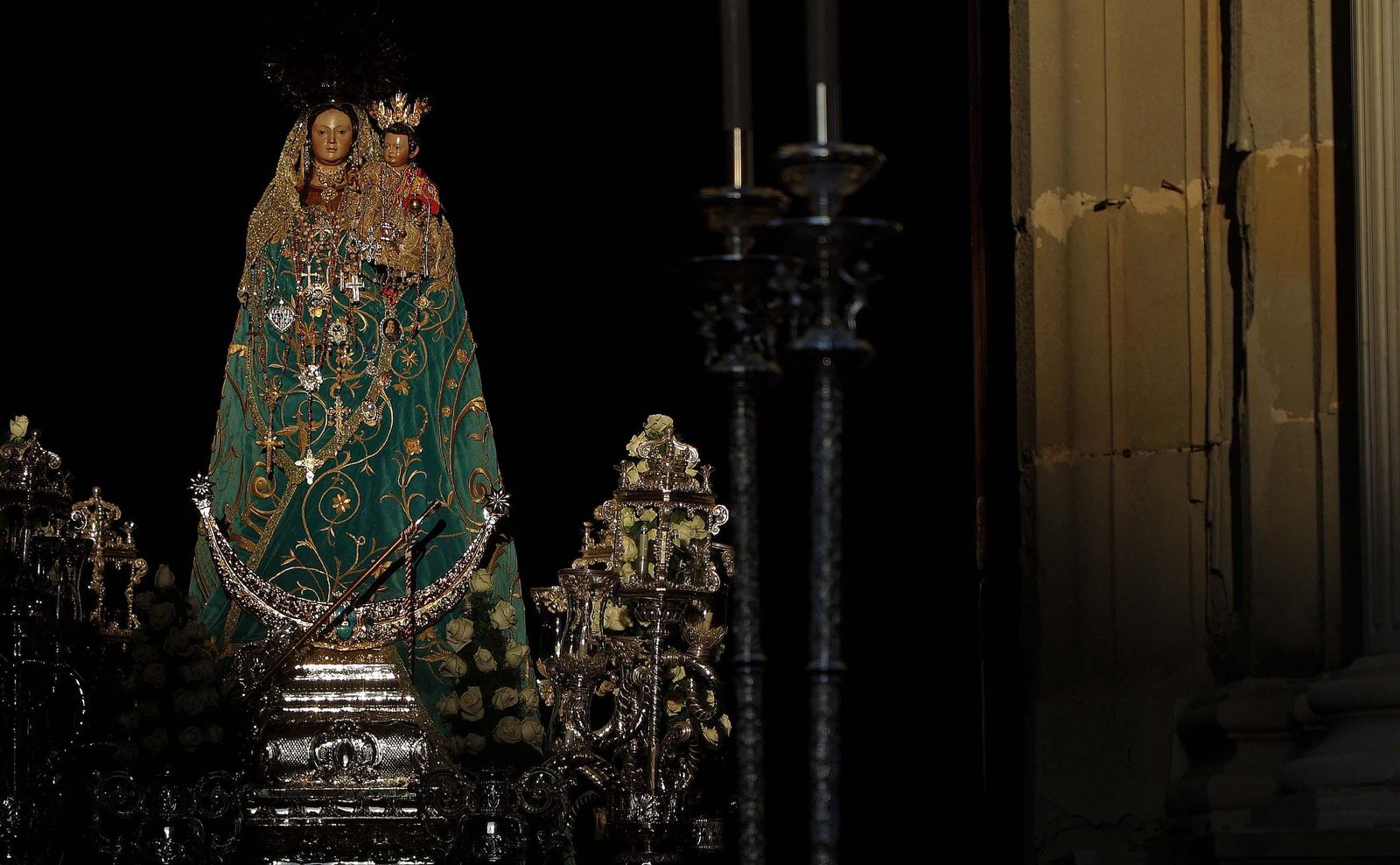 Fotos de la procesión conmemorativa del 275 aniversario del patronazgo de la Virgen de la Luz en Tarifa