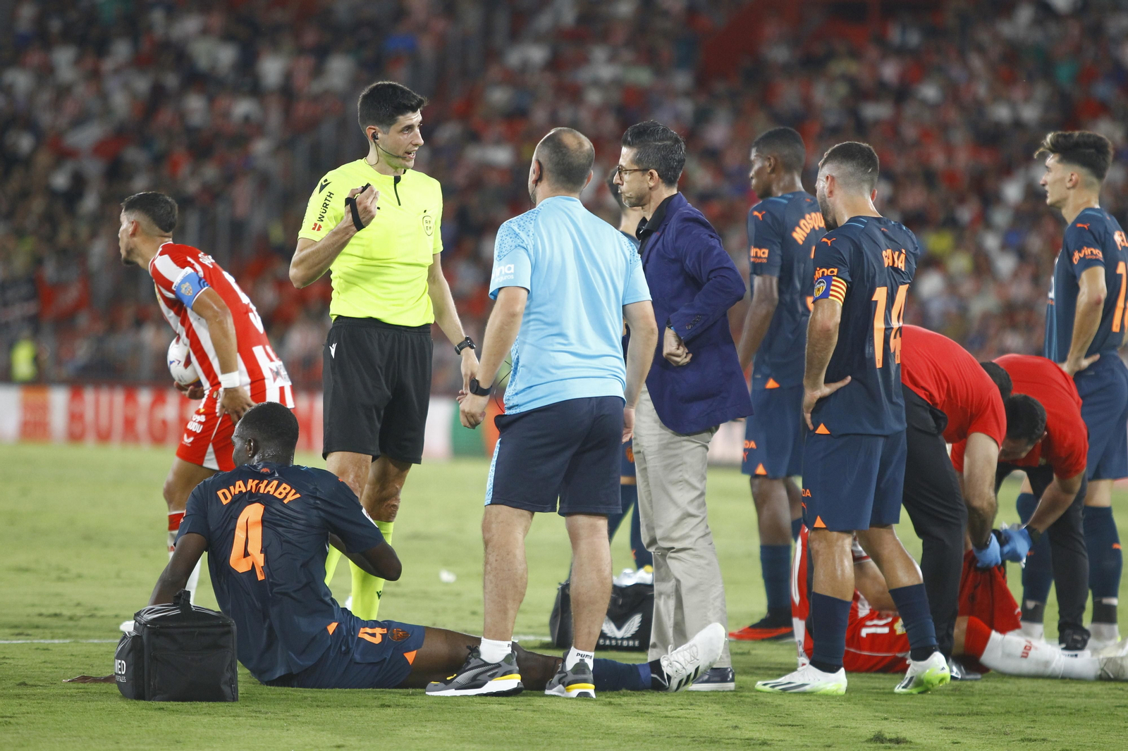Imágenes del partido de La Liga Ea Sports U.D. Almería-Valencia C.F.