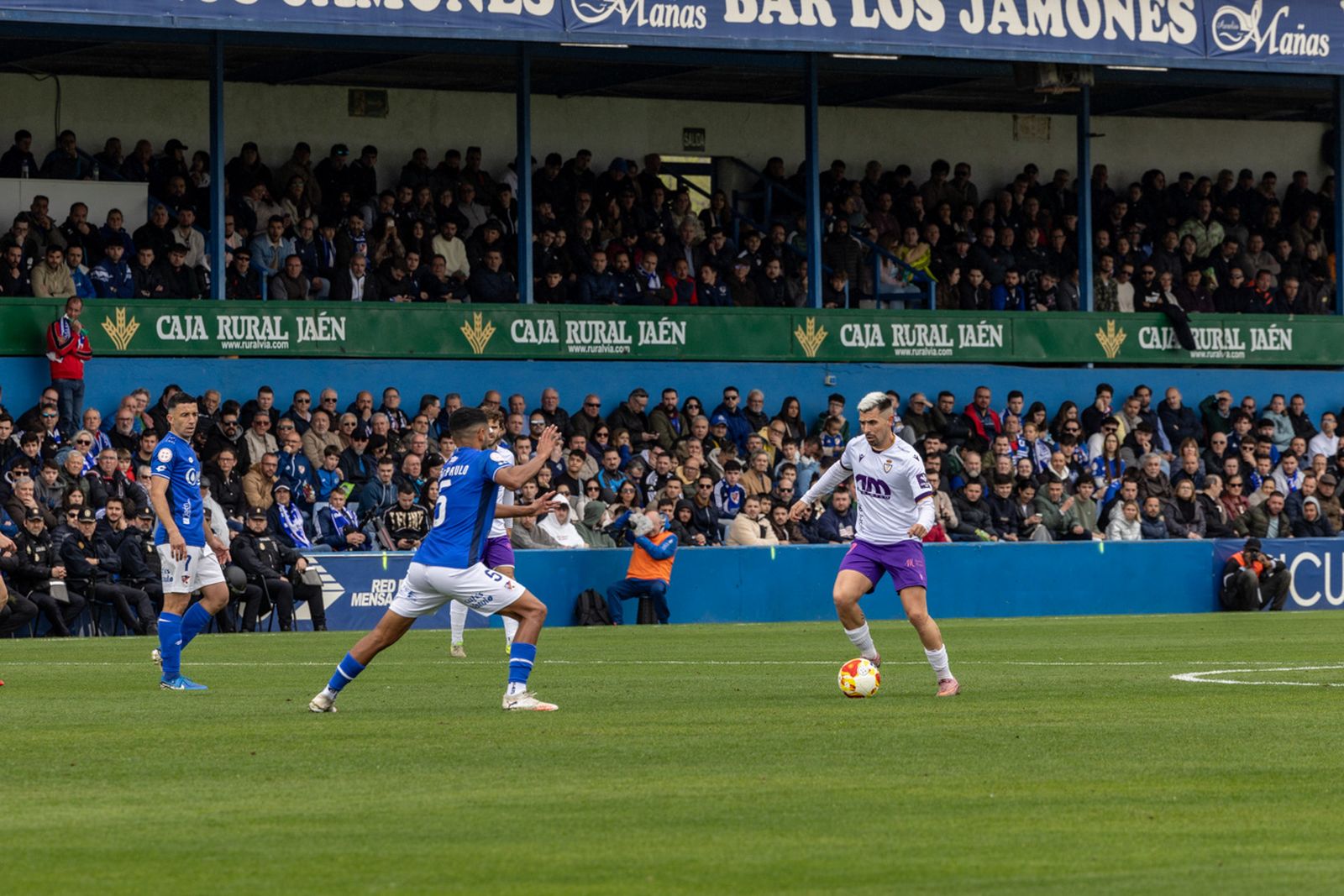 Las mejores imágenes del empate en el derbi entre Linares Deportivo y Real Jaén