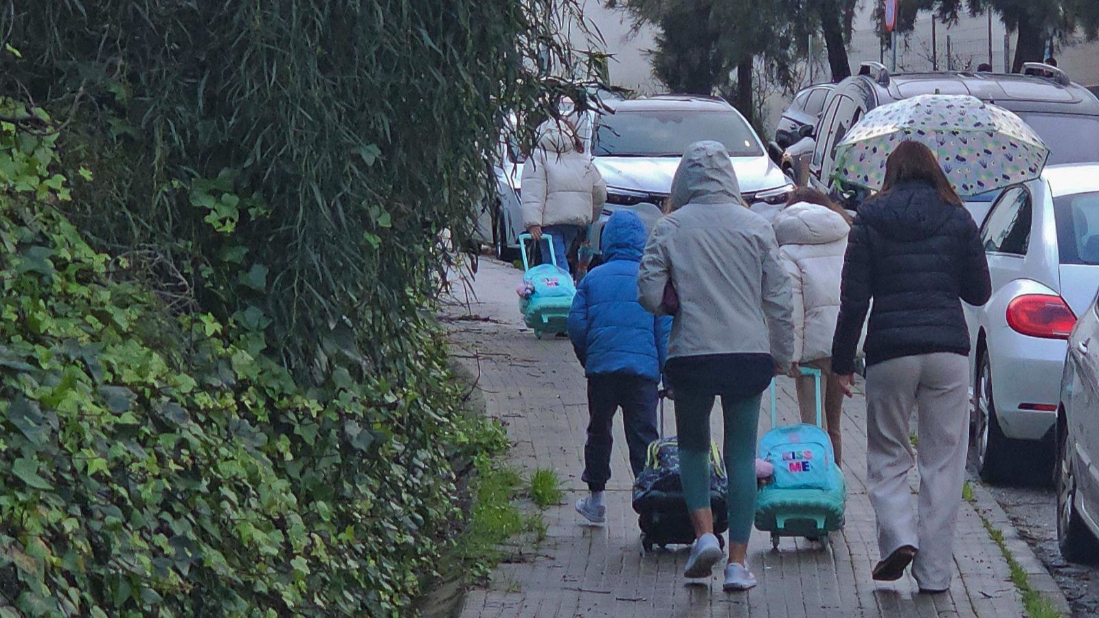 Los niños y jóvenes del Campo de Gibraltar regresan a sus colegios e institutos este lunes tras las borrascas de la semana pasada.