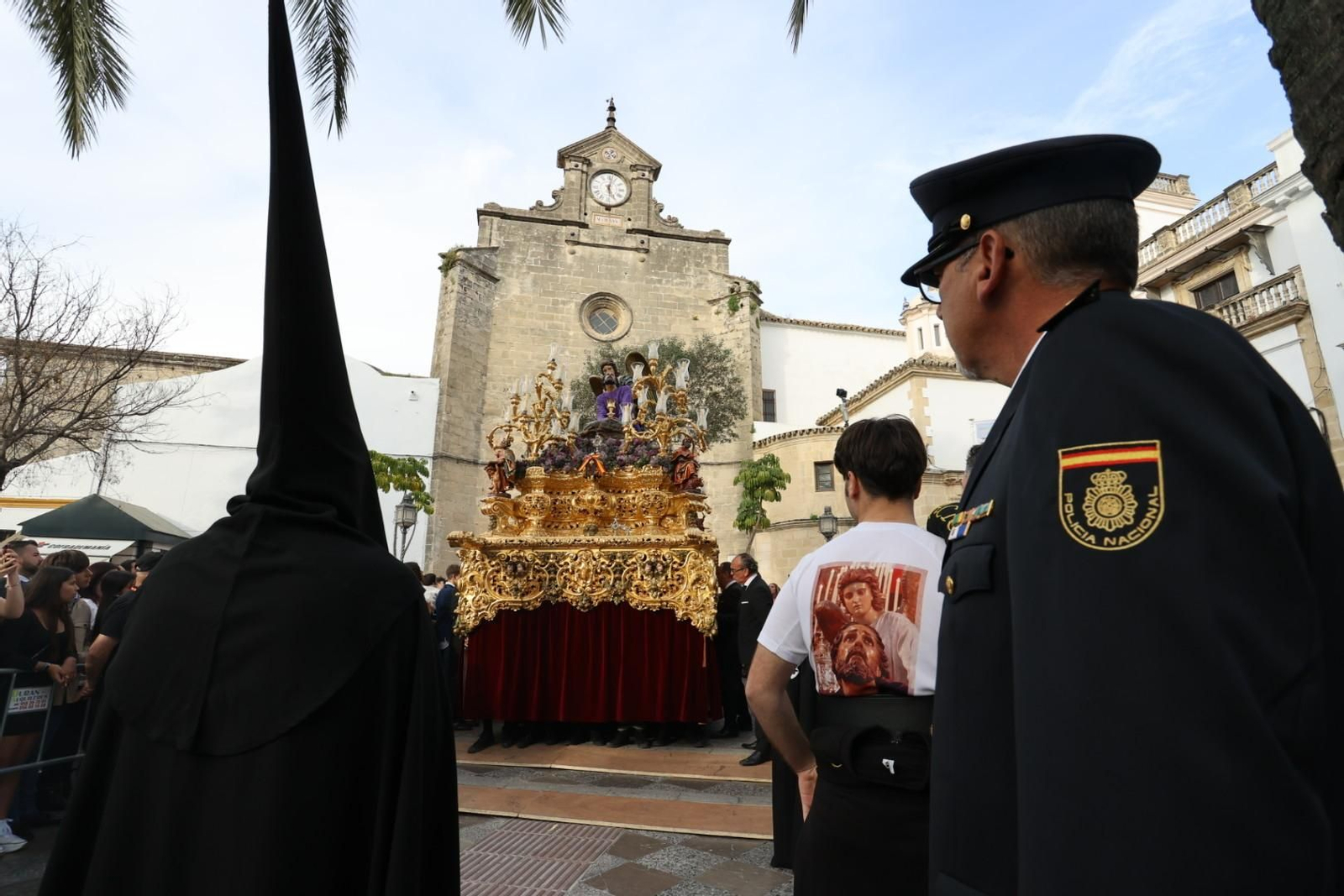 Jueves Santo en Jerez: imágenes de la Hermandad de la Oración en el Huerto