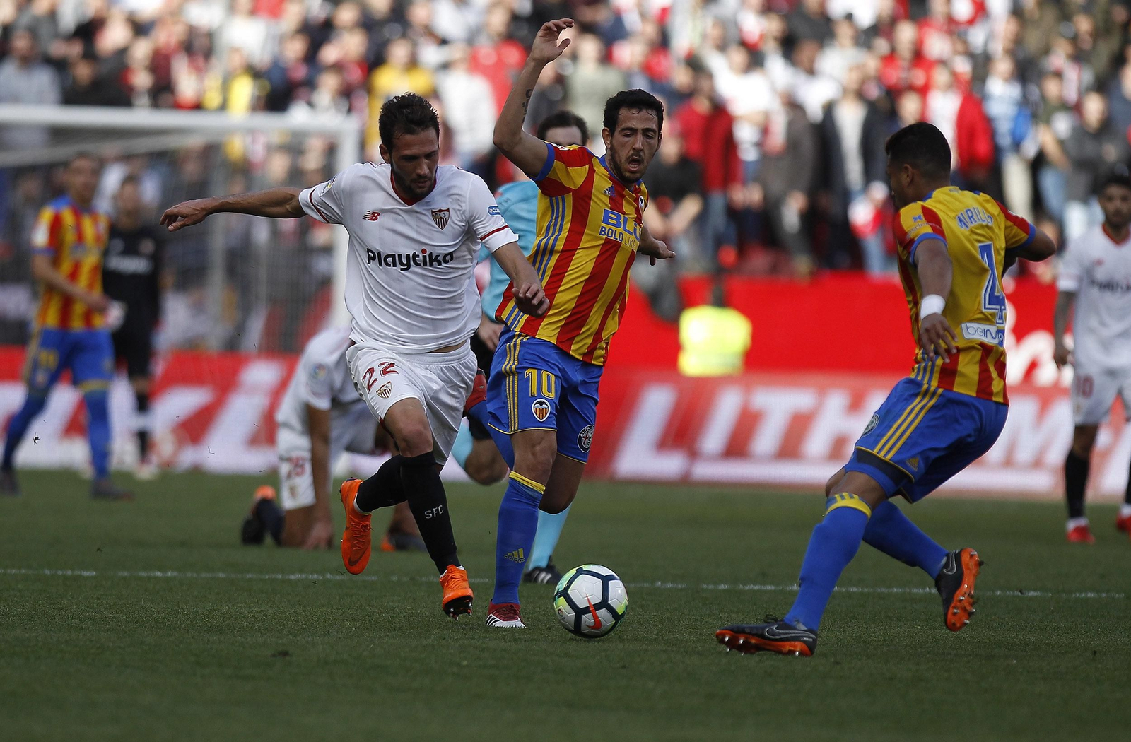 El Sevilla FC-Valencia, en imágenes
