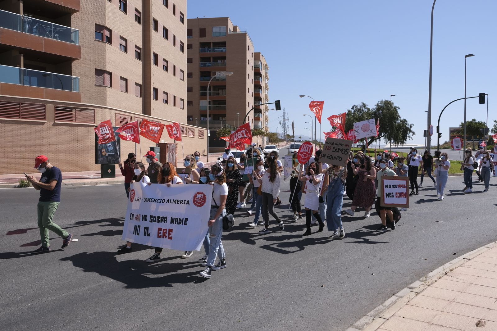 Fotogalería protestas trabajadores H&M Almería