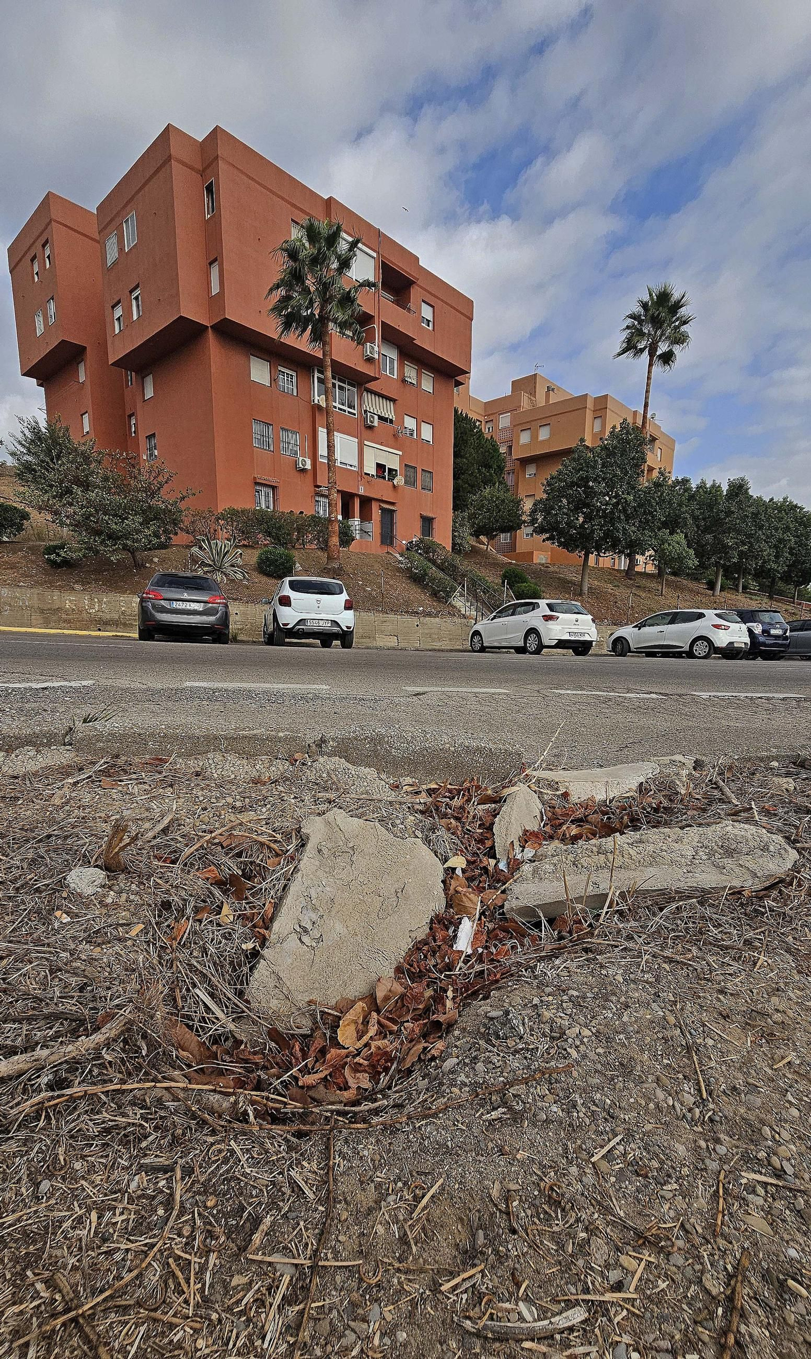 Fotos de los desperfectos en la barriada del Liang Shan Po en Algeciras