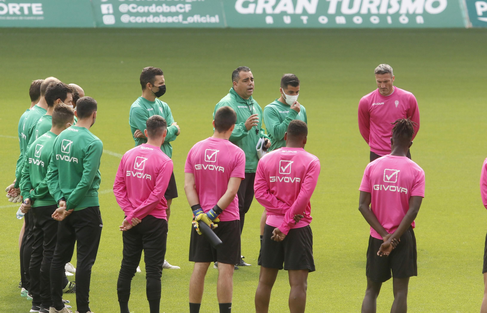 Las imágenes del primer entrenamiento de Germán Crespo al frente del Córdoba CF