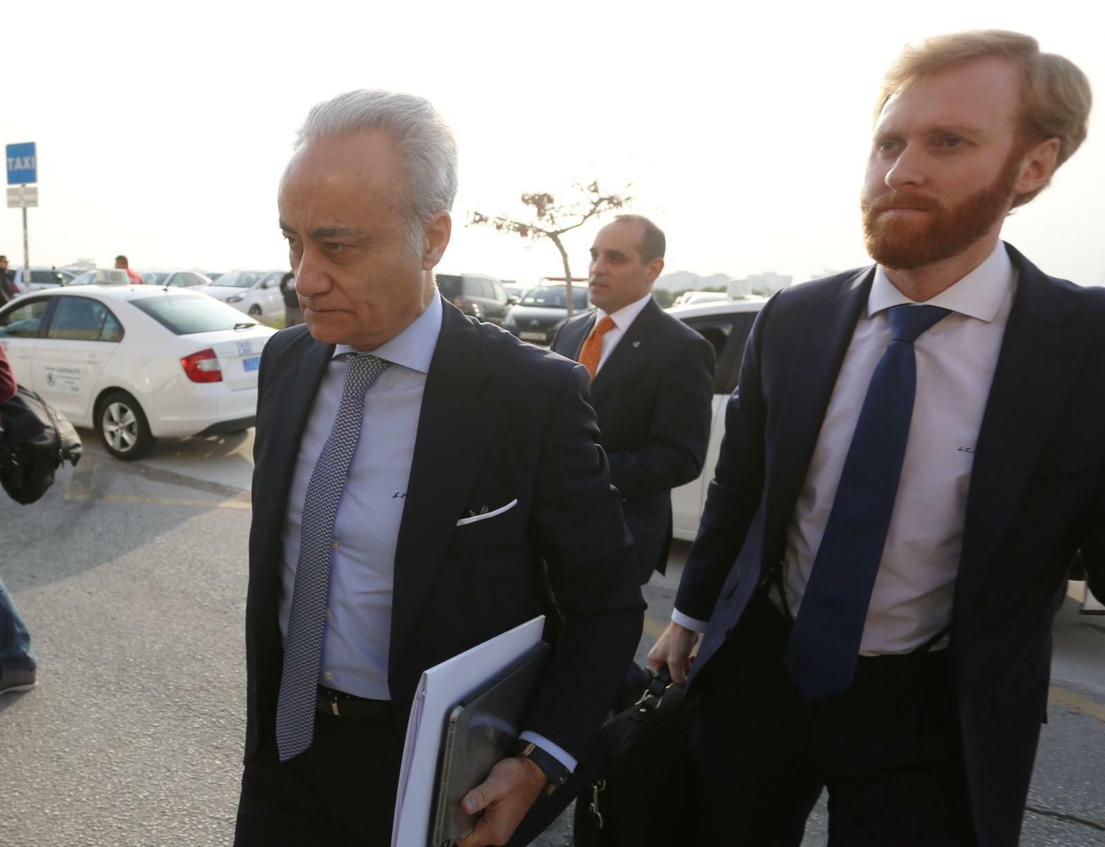 Los abogados de la defensa. Los abogados de la defensa.